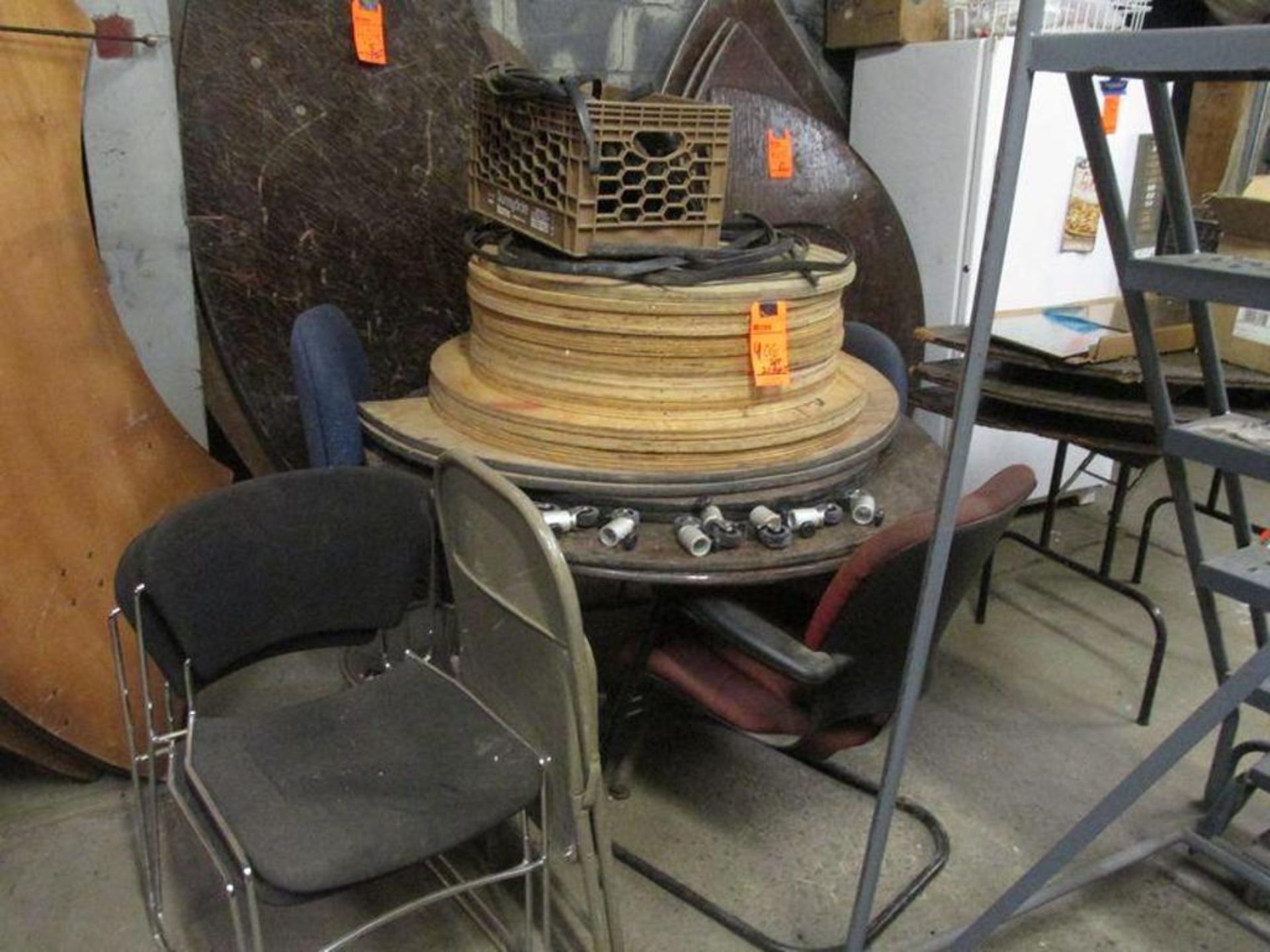 Lot of (21) assorted table top parts & components, (7) assorted chairs, (1) 4' folding leg table, a - Image 3 of 3