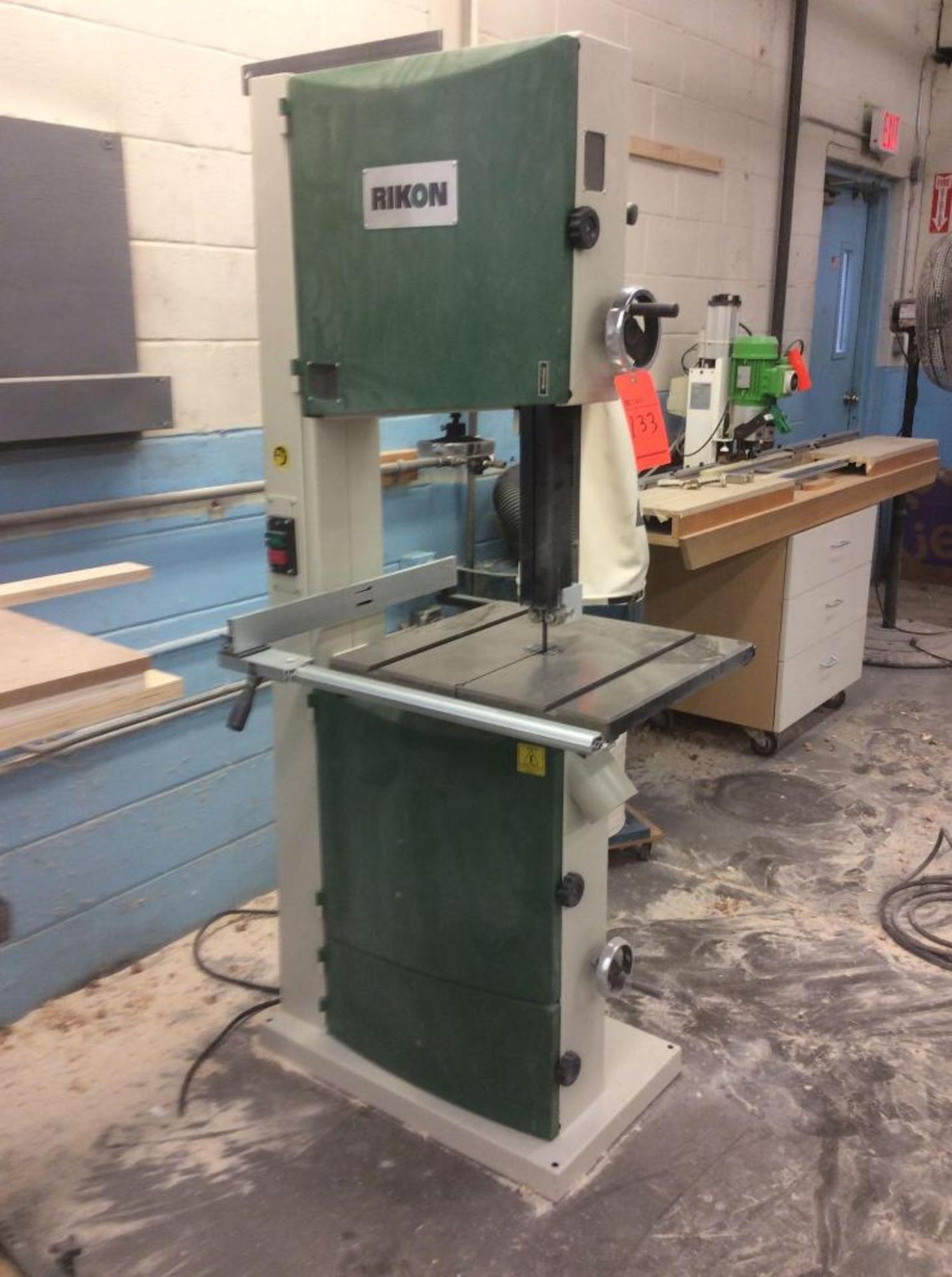 Rikon 10-340 18" vertical band saw, 2hp, 1 ph - needs plug - Image 2 of 3