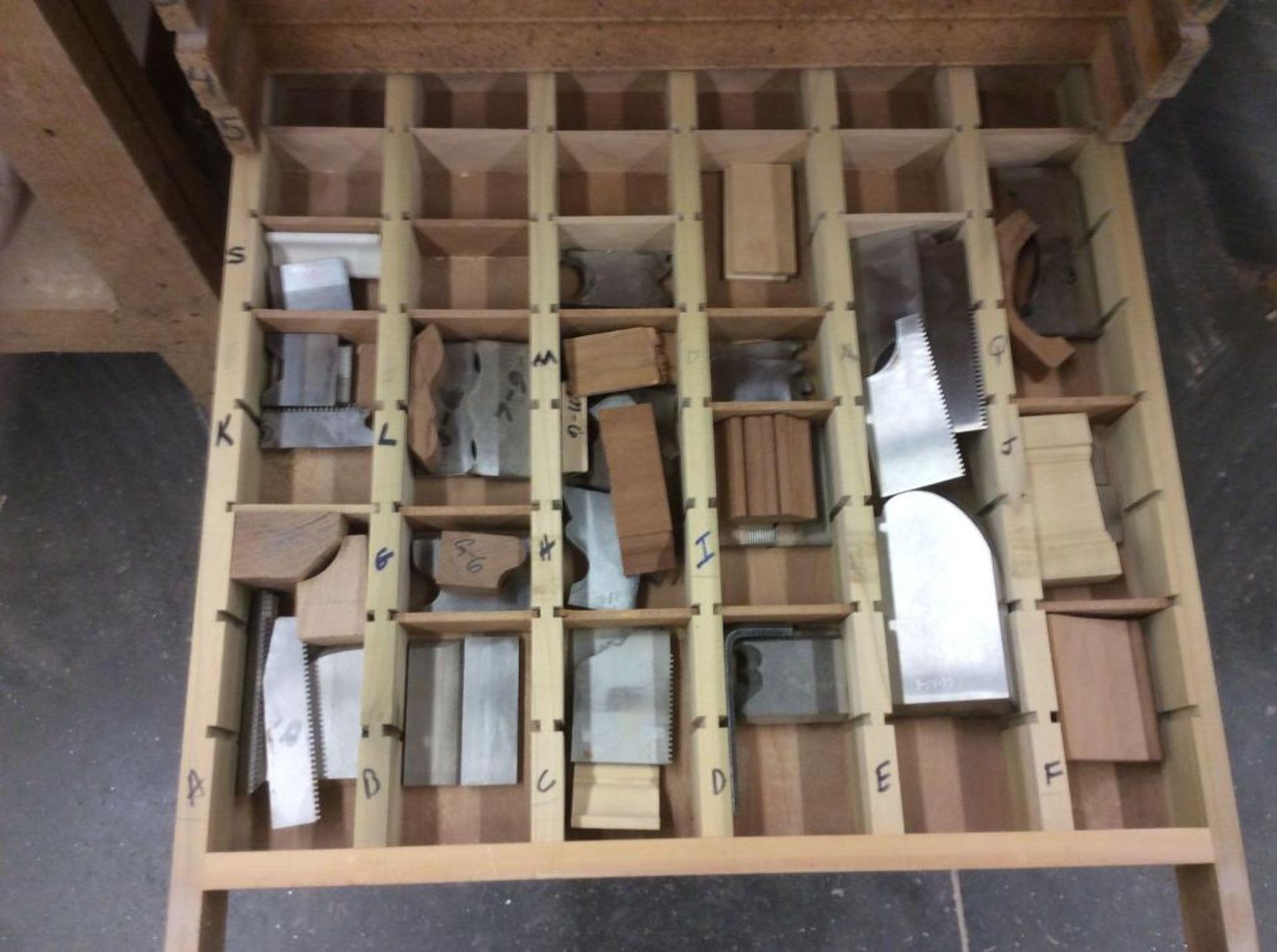 One lot of assorted cutting tooling and knives etc - Image 6 of 10