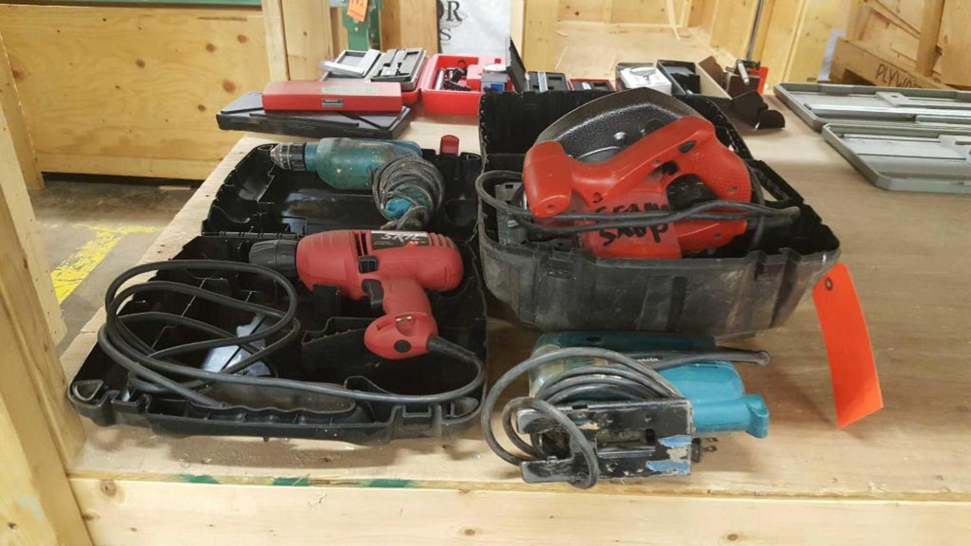 Skil 7 1/2" circular saw (in case), Skil 3/8" elec. Drill (in case), and Makita 3/8" elec. Drill - Image 2 of 2