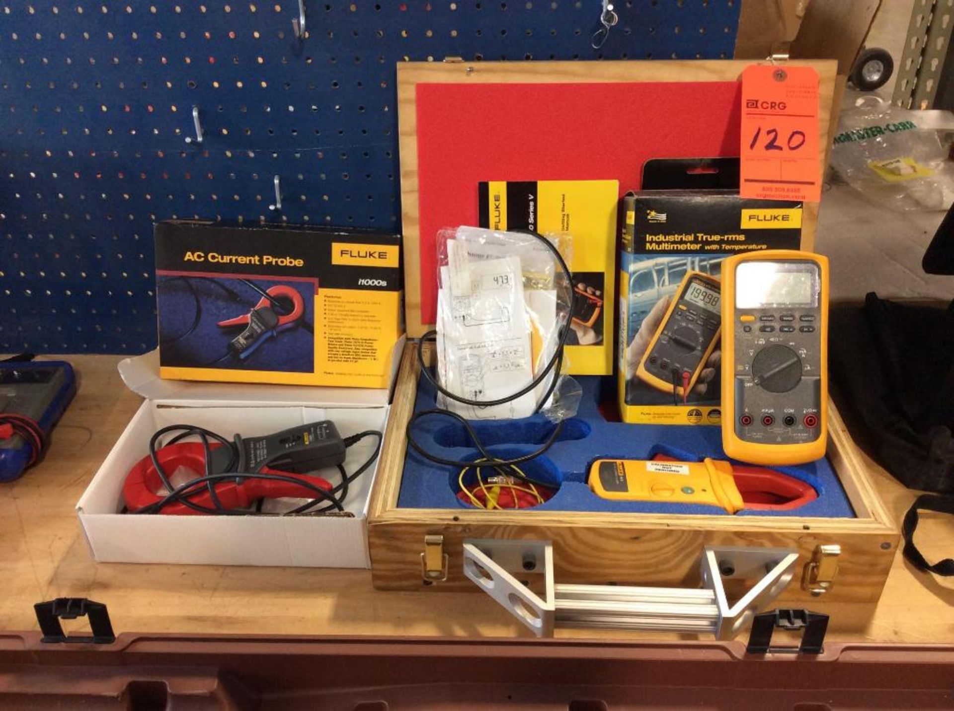 Fluke industrial true-rms multimeter with accessories and custom storage case