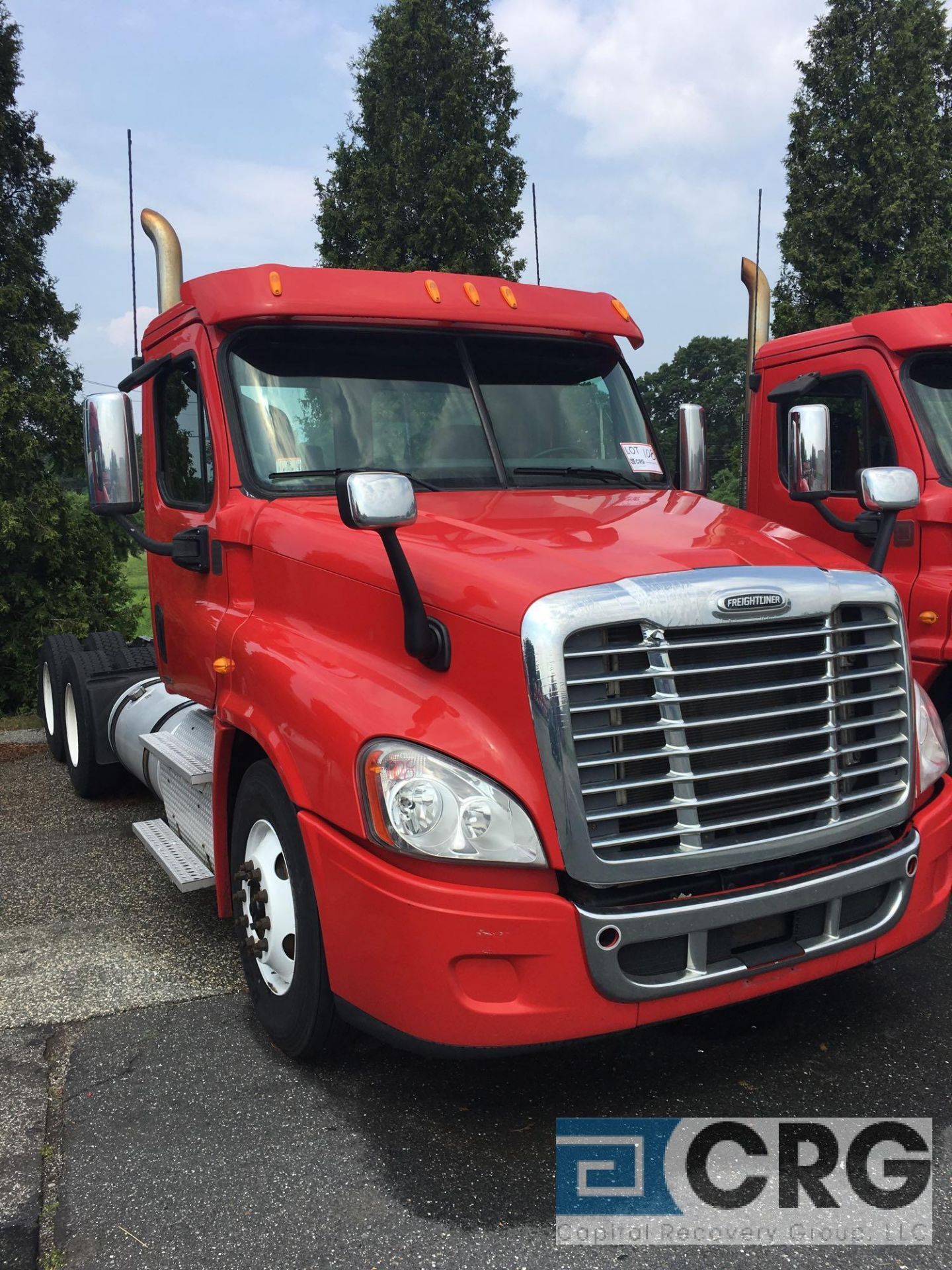 2012 Freightliner Cascadia 125 Tandem Axle Day Cab Tractor, 1FUJGEBG2CSBP0503, 199" wheelbase, - Image 3 of 7