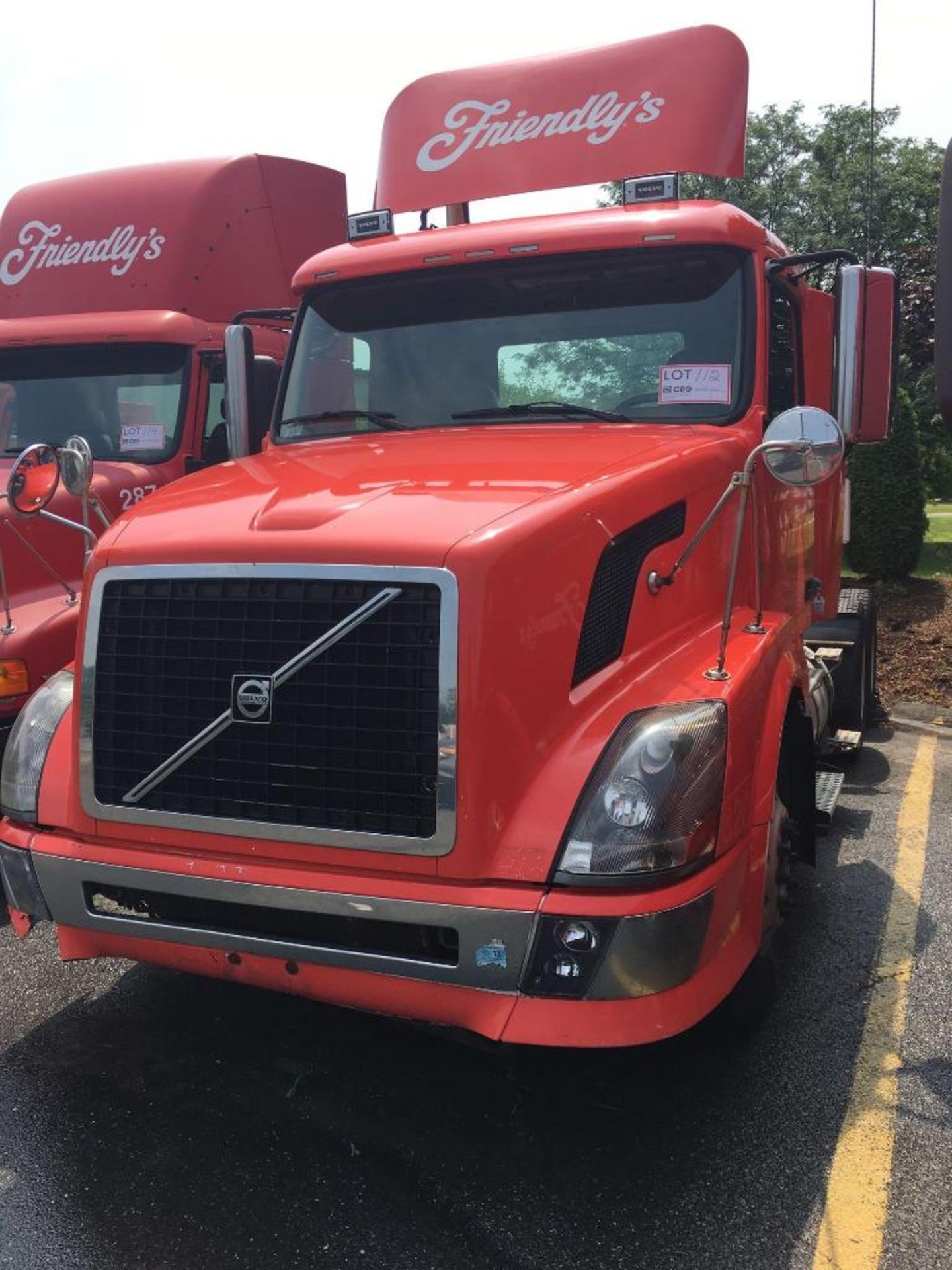 2009 VOLVO VN Tandem Axle Day Cab Tractor, 4V4NC9EH99N279761, 182" wheelbase, Volvo D13 435 H.P.,