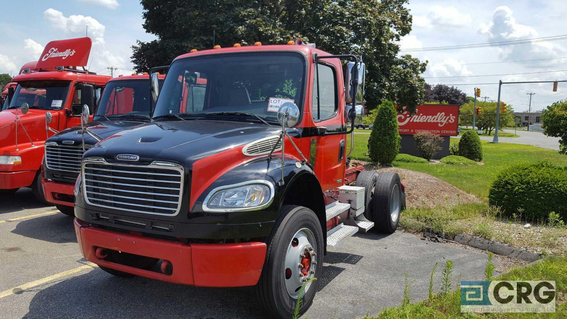 2006 Freightliner Business Class M2, SA tractor, with Eaton Fuller, 10 speed transmission, Simplex