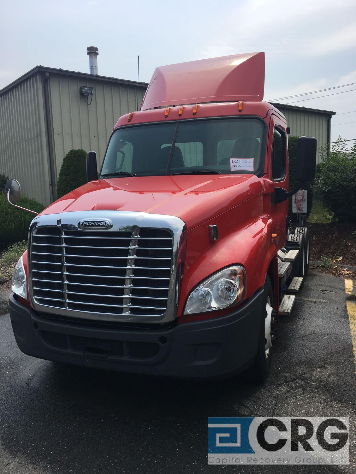 2015 Freightliner Cascadia 125 Tandem Axle Day Cab Tractor, 3AKJGEBG8FDGR2138, 178" wheelbase, - Image 2 of 8