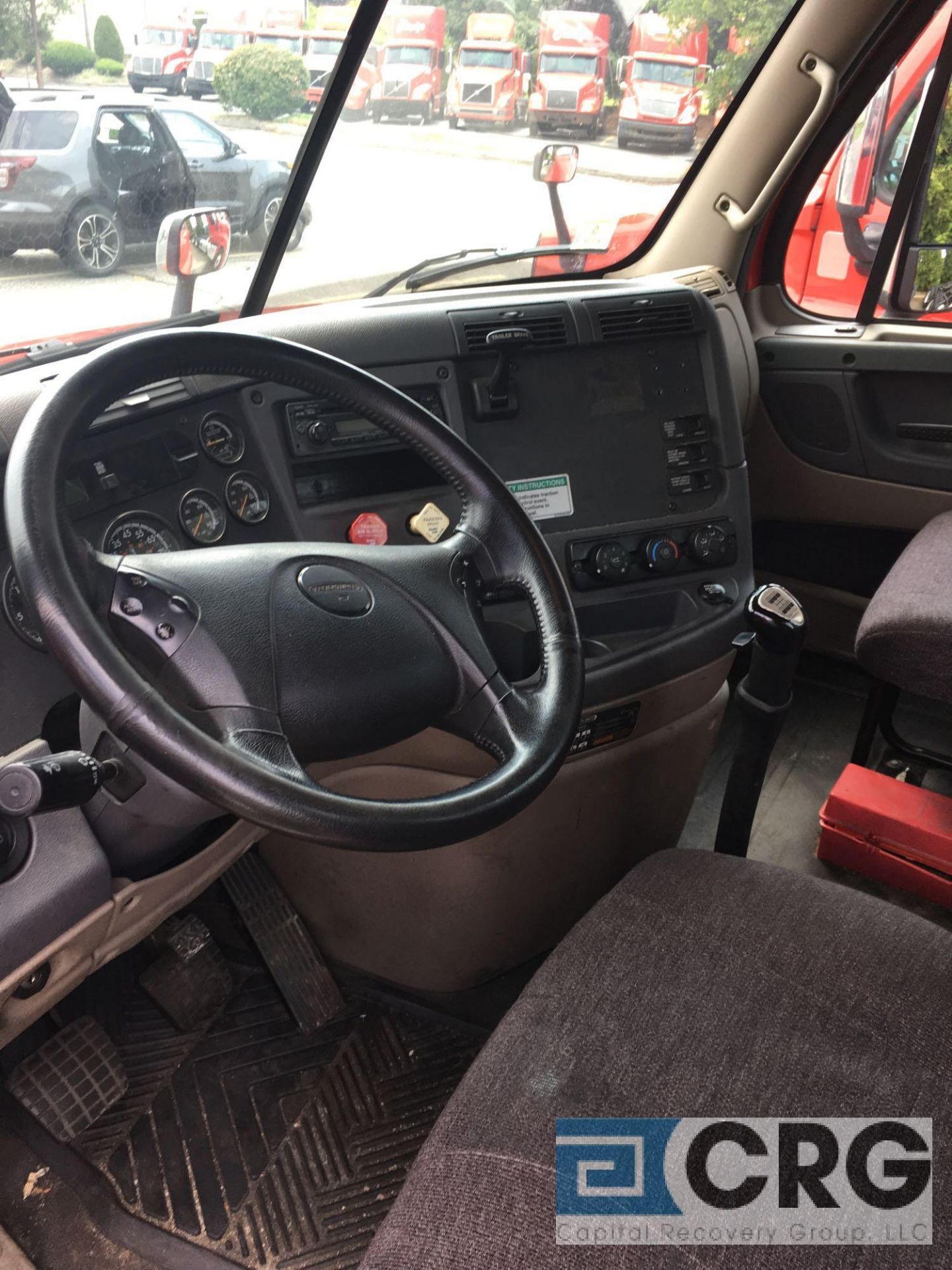 2012 Freightliner Cascadia 125 Tandem Axle Day Cab Tractor, 1FUJGEBG2CSBP0503, 199" wheelbase, - Image 6 of 7