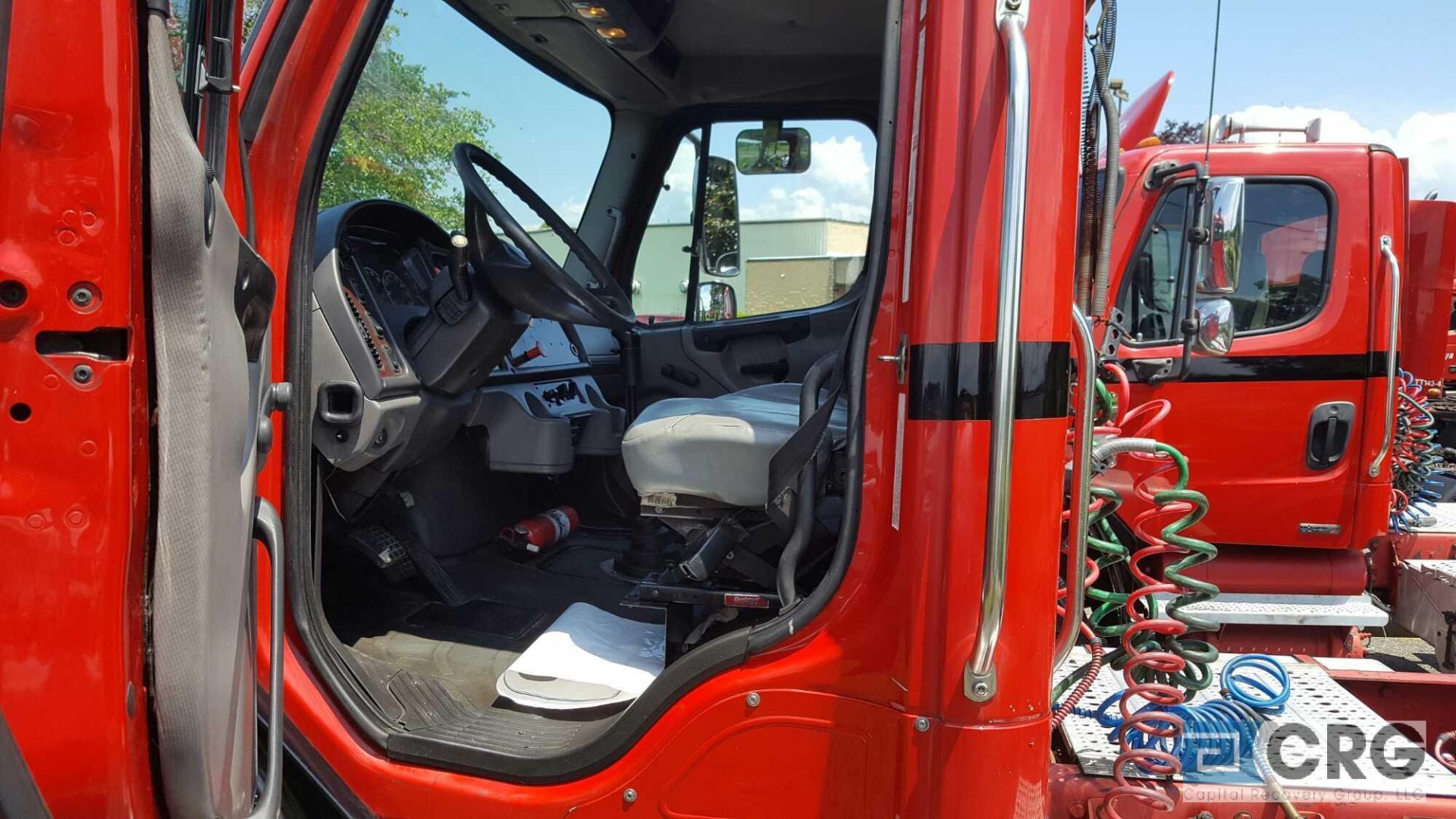 2006 Freightliner Business Class M2, SA tractor, with Eaton Fuller, 10 speed transmission, Simplex - Image 5 of 5