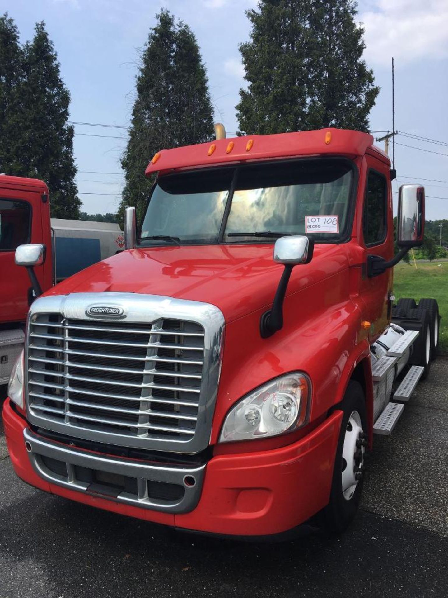 2012 Freightliner Cascadia 125 Tandem Axle Day Cab Tractor, 1FUJGEBG2CSBP0503, 199" wheelbase,