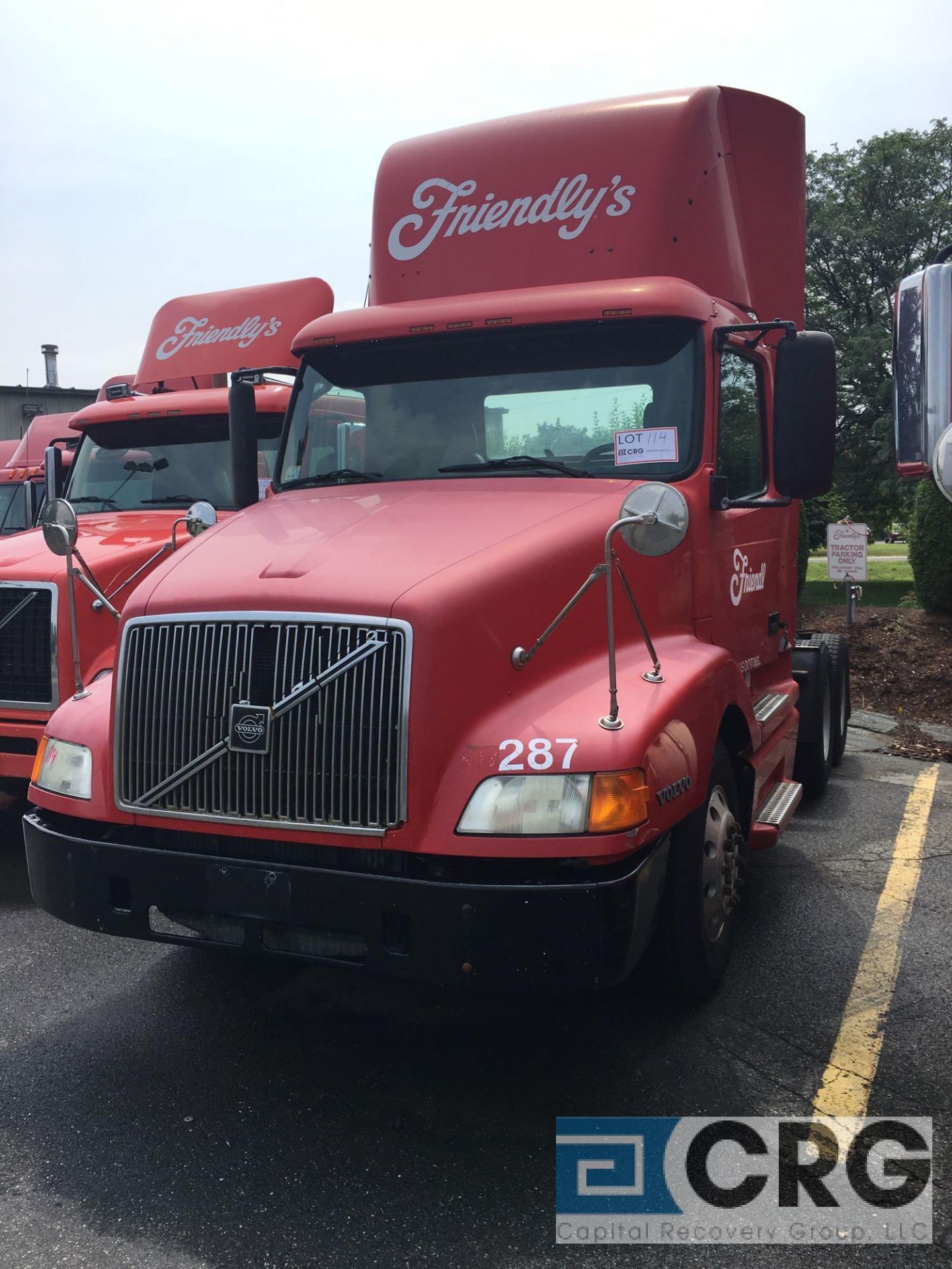 2002 VOLVO VN Tandem Axle Day Cab Tractor, 4V4NC9GG82N319614, 163" wheelbase, Volvo D12 385 H.P., - Image 2 of 8