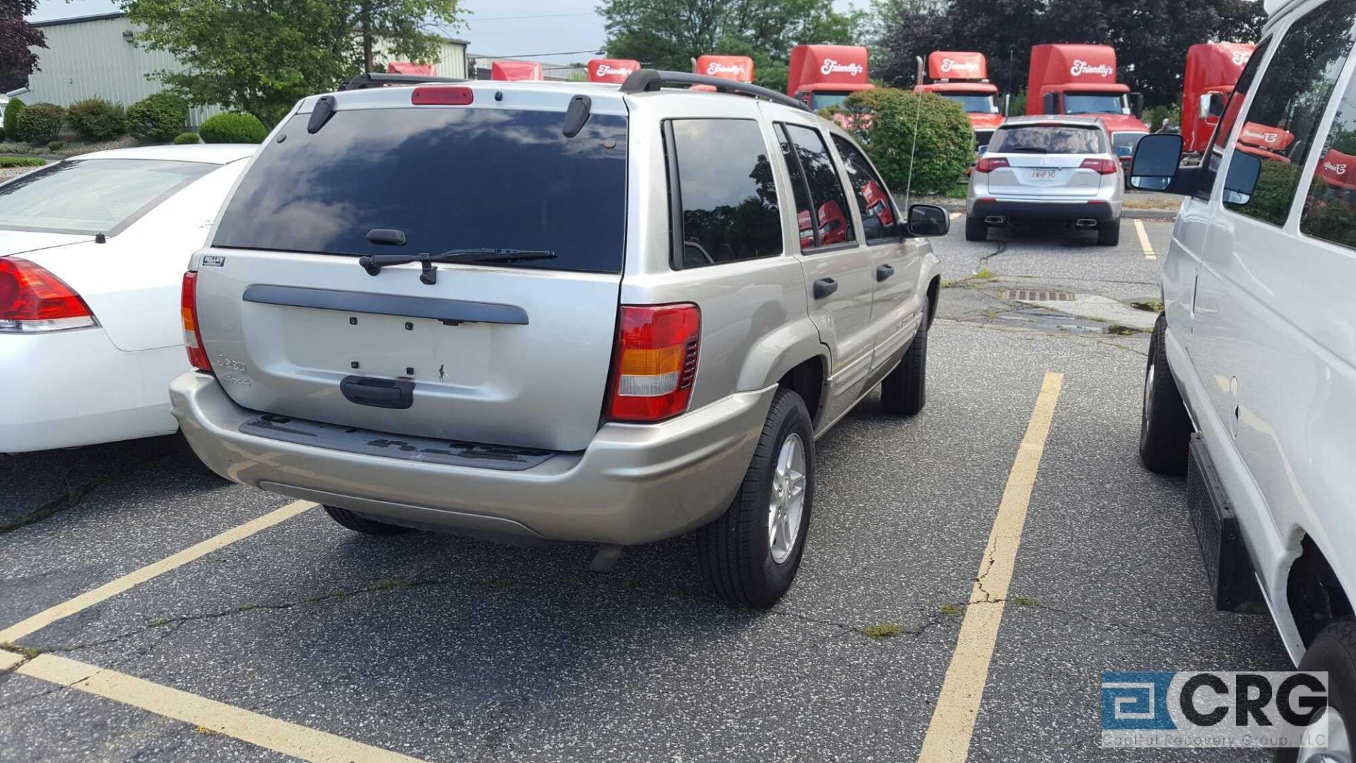 2004 Jeep Grand Cherokee 4 x 4, automatic transmission, AC, AM/FM CD/Cassette stereo, power - Image 3 of 6