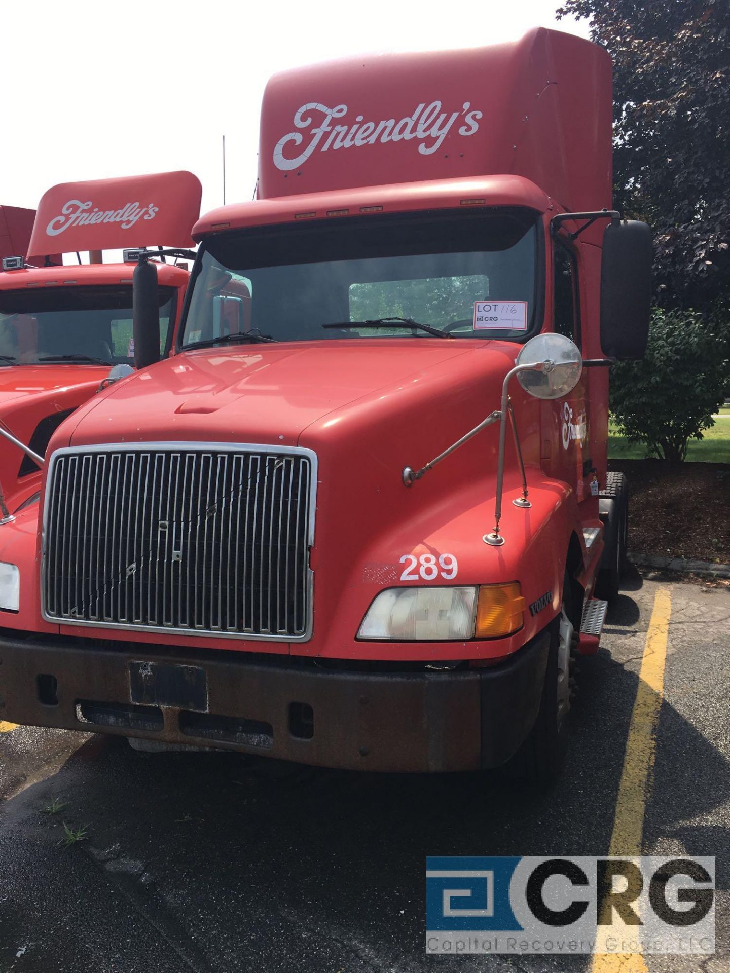 2002 VOLVO VN Tandem Axle Day Cab Tractor, 4V4NC9GG02N319607, 163" wheelbase, Volvo D12 385 H.P., - Image 2 of 7