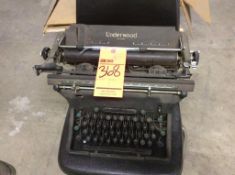 Underwood antique typwwriter