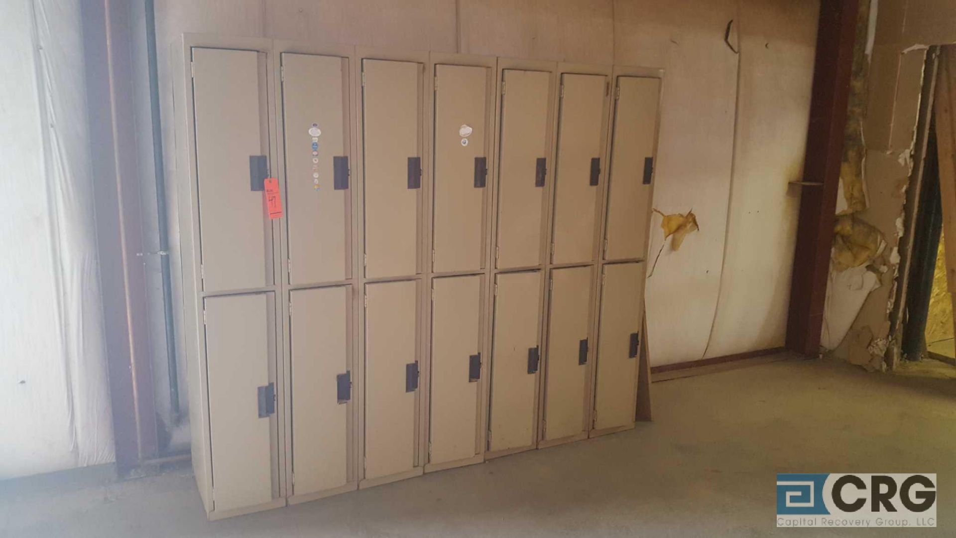 Lot of (8) assorted metal lockers