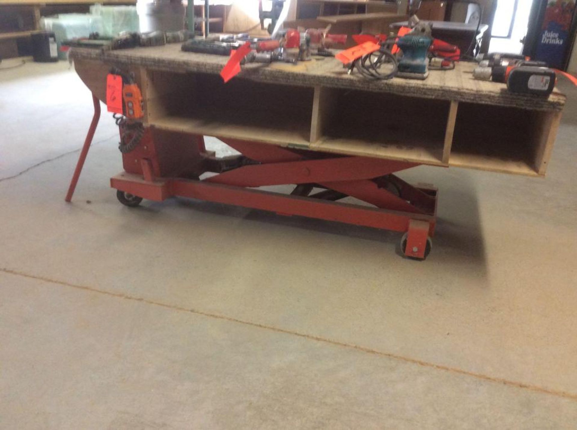 Presto MN XBP-36-10, SN XP00222-000-3, portable, pneumatic, electric scissors lift table, w/12 volt - Image 3 of 3