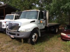 2006 International Durastar 4300 flatbed dump truck, single axle, 16' aluminum bed, leather interior