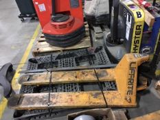 Lift-Rite LR2055 5,500 LB capacity hydraulic pallet jack (located in Baldwinsville, NY)