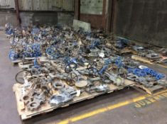 Lot of asst. slide gate valves, approx. 250 total on 40 pallets