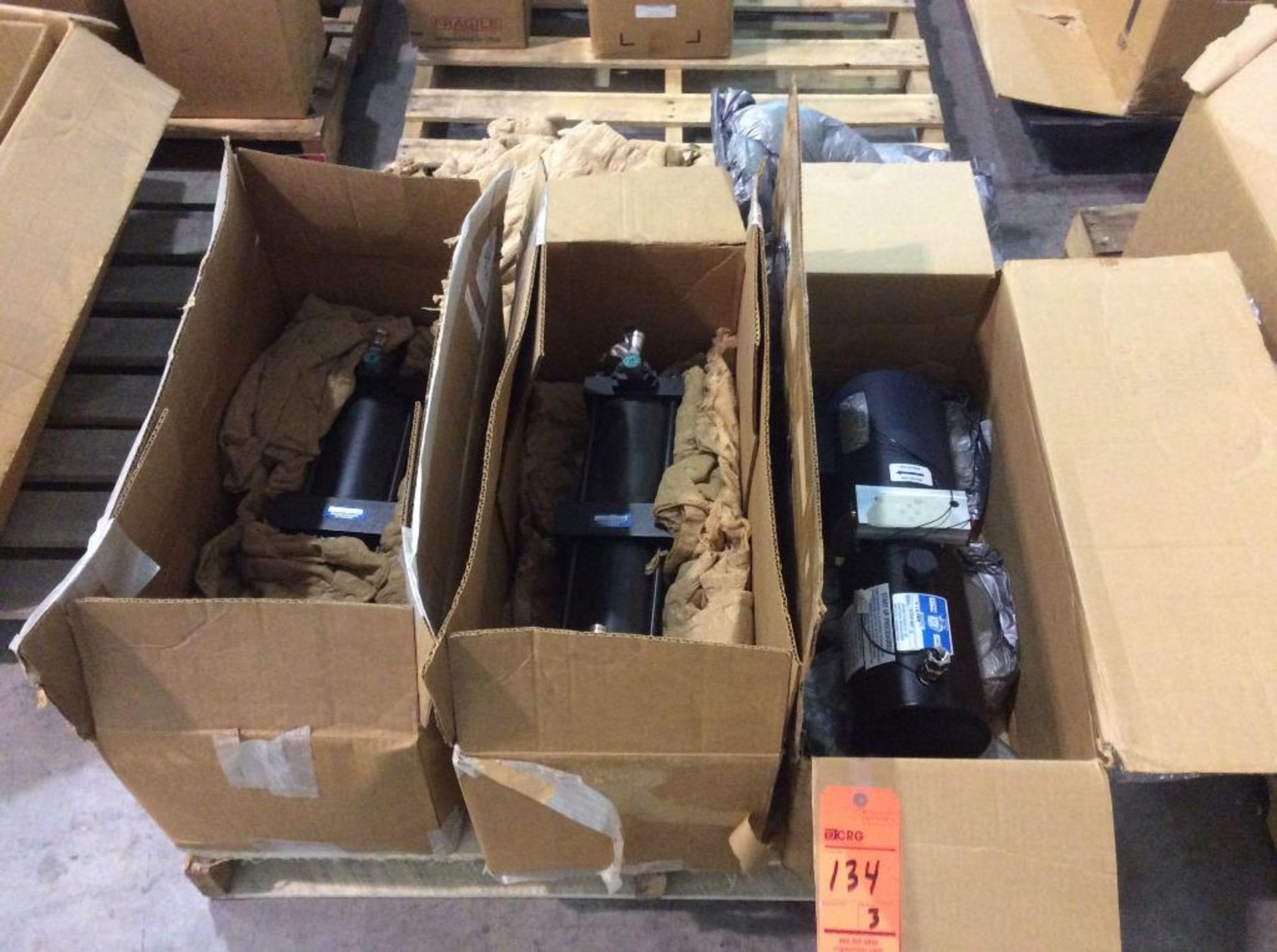 Lot of (3) items including (1) Dyna Jack 2 hp hydraulic pump, and (2) cylinders (NEW IN BOXES)