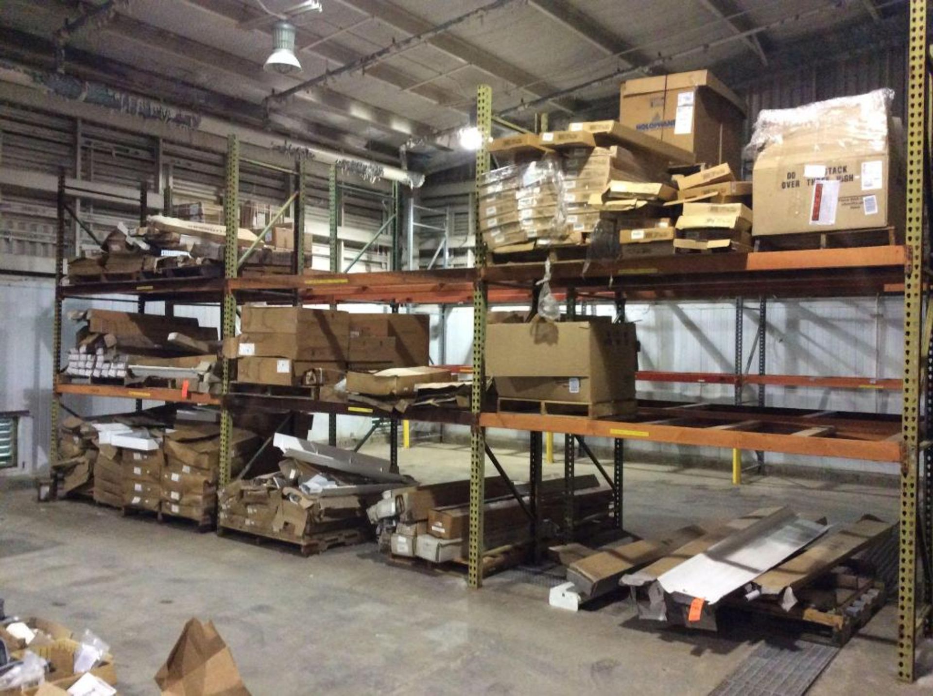 Lot of asst light fixtures and bulbs, contents of 17 pallets
