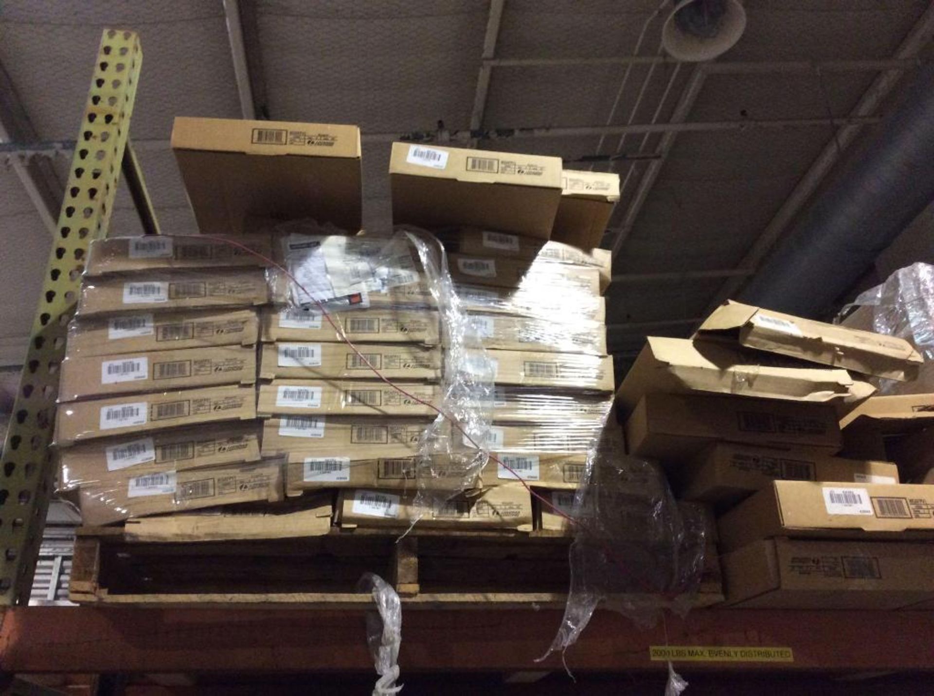 Lot of asst light fixtures and bulbs, contents of 17 pallets - Image 2 of 8