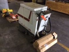 Advance walk behind floor scrubber, mn 372000