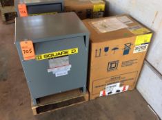 Square D 3 phase general purpose transformer, mn EE15T151HCT, 15 kva, 480 hv (NEW ON SKID)