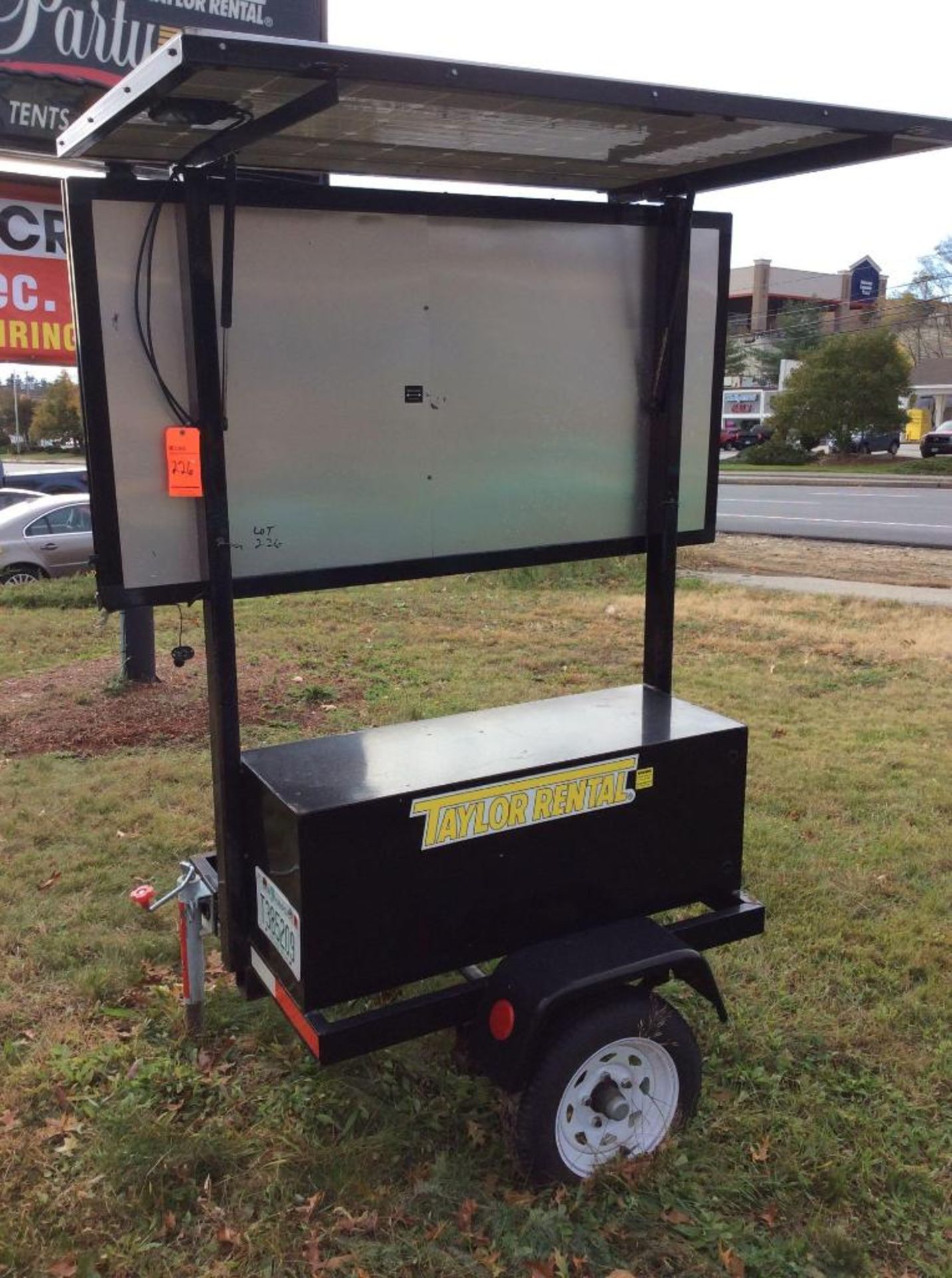 Solar/battery powered LED tow-behind scrolling message board, approx. 3' x 5' signage area, with dig - Image 2 of 3