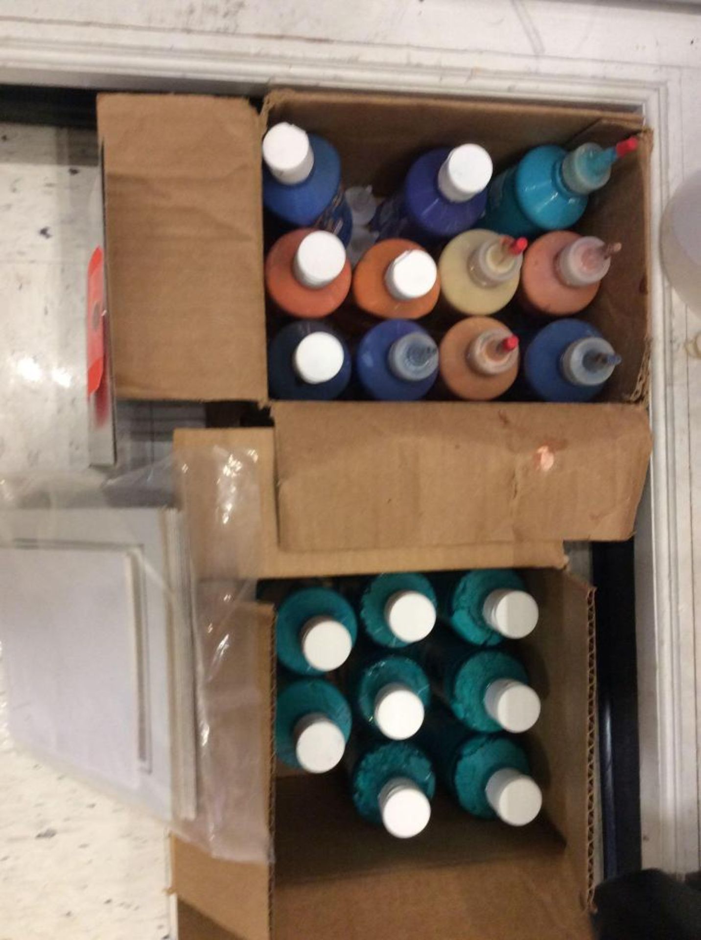 Lot of paint, frisbees and cards for gold medal spin art machines - Image 2 of 3