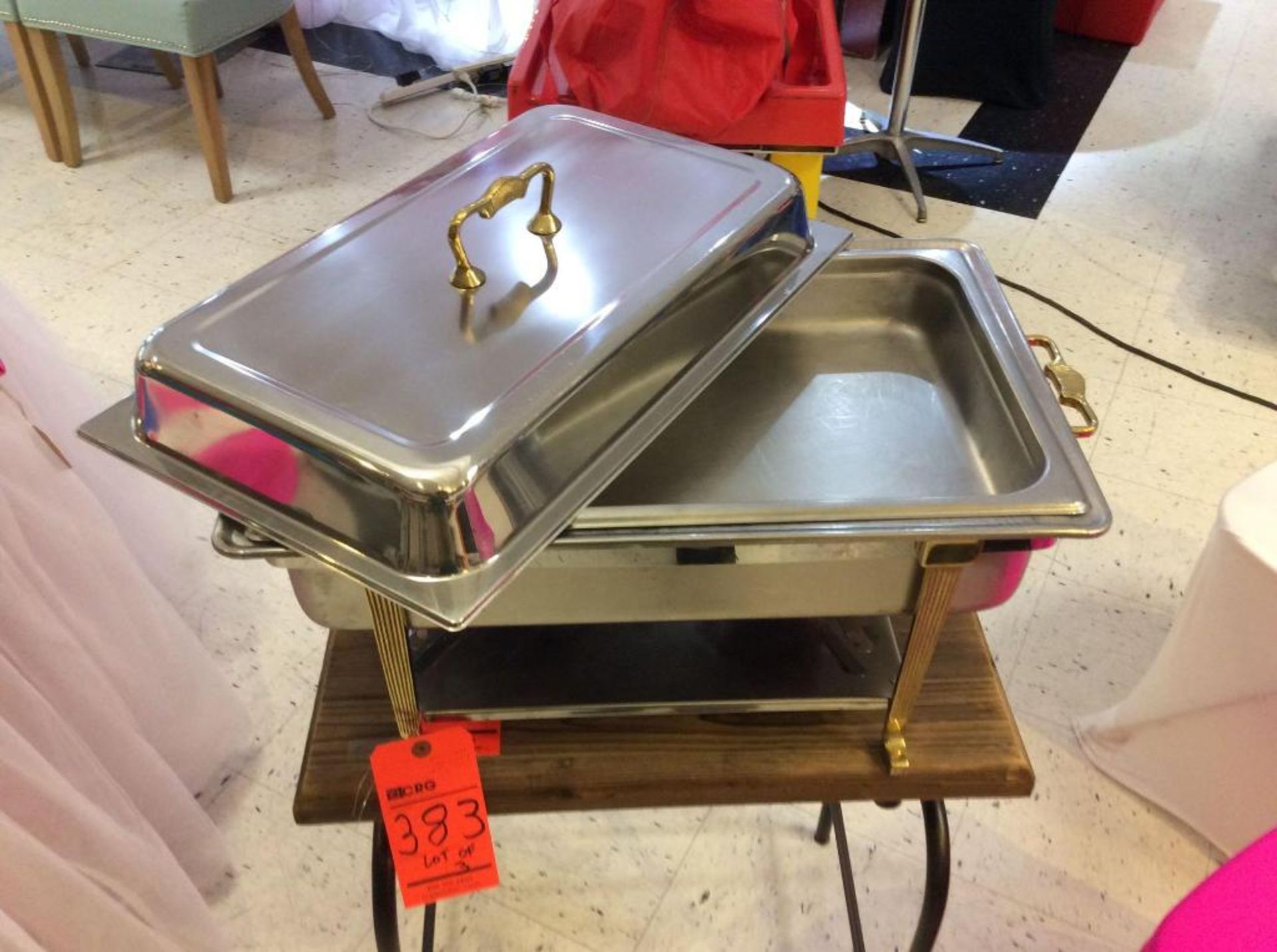 Lot of (3) 8 quart stainless steel chafers with gold trim, includes food pan, water pan and (2) ster - Image 3 of 3