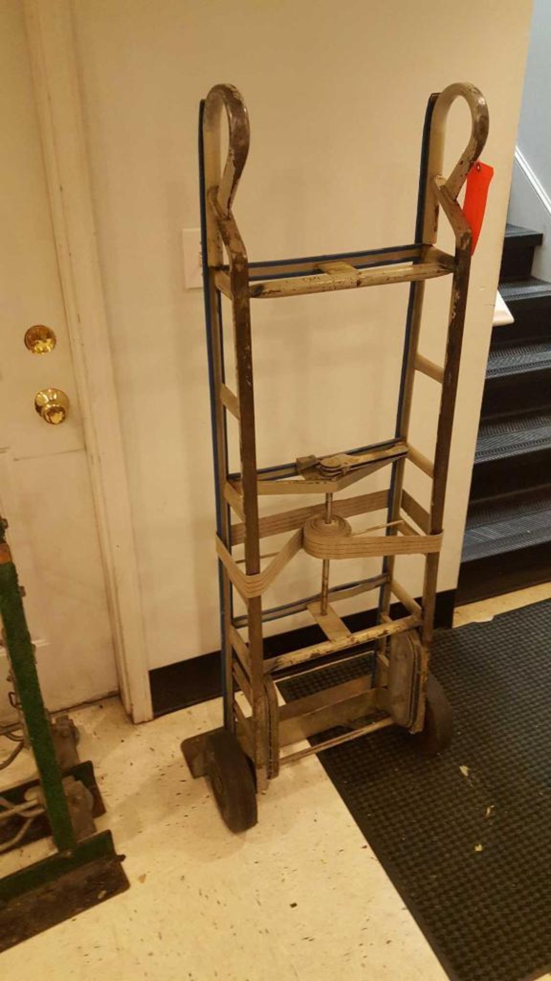 appliance dolly with ratchet strap