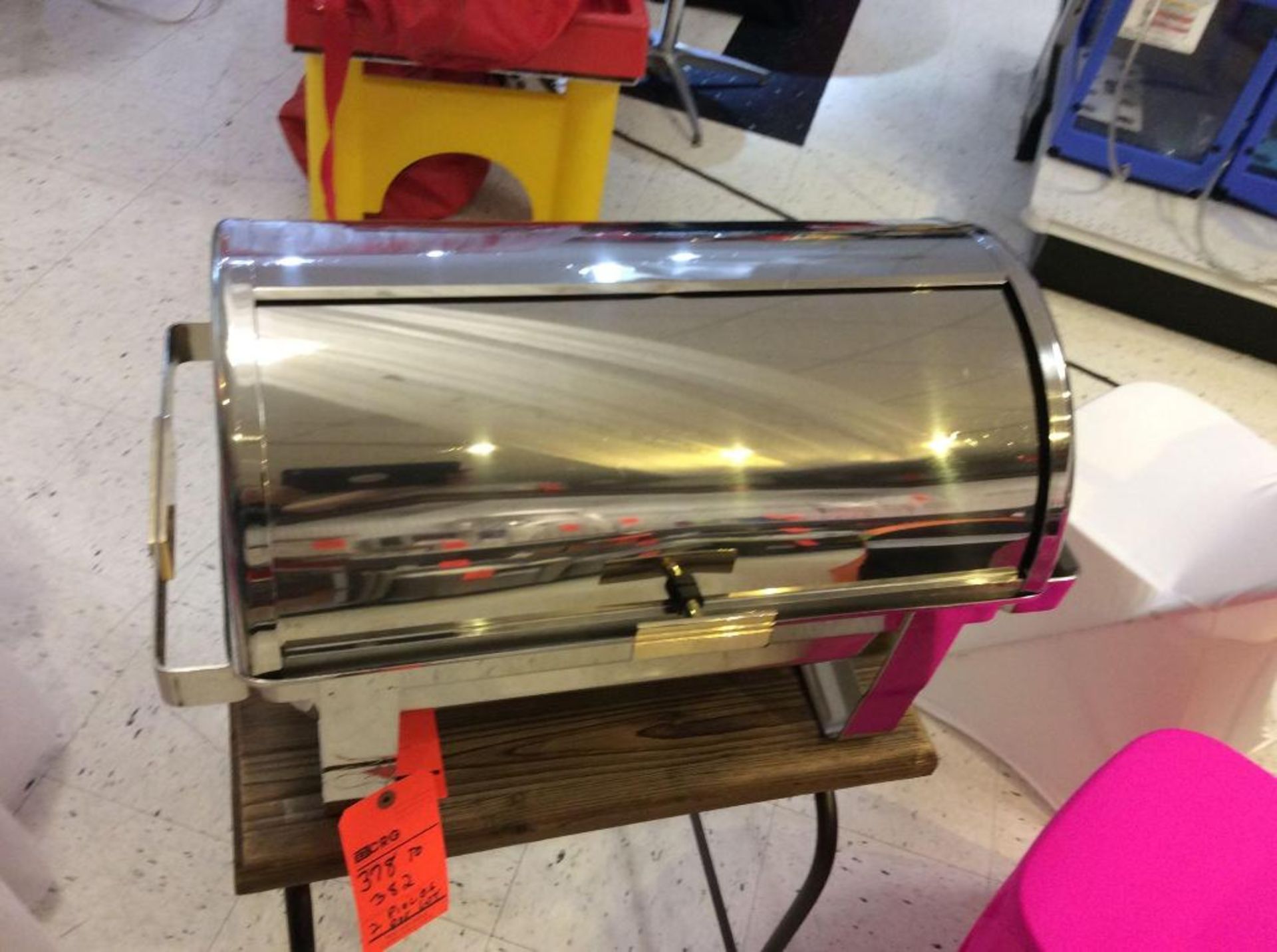 Lot of (2) beautiful stainless 8 quart roll top chafers with pan, water pan and (2) sterno holders