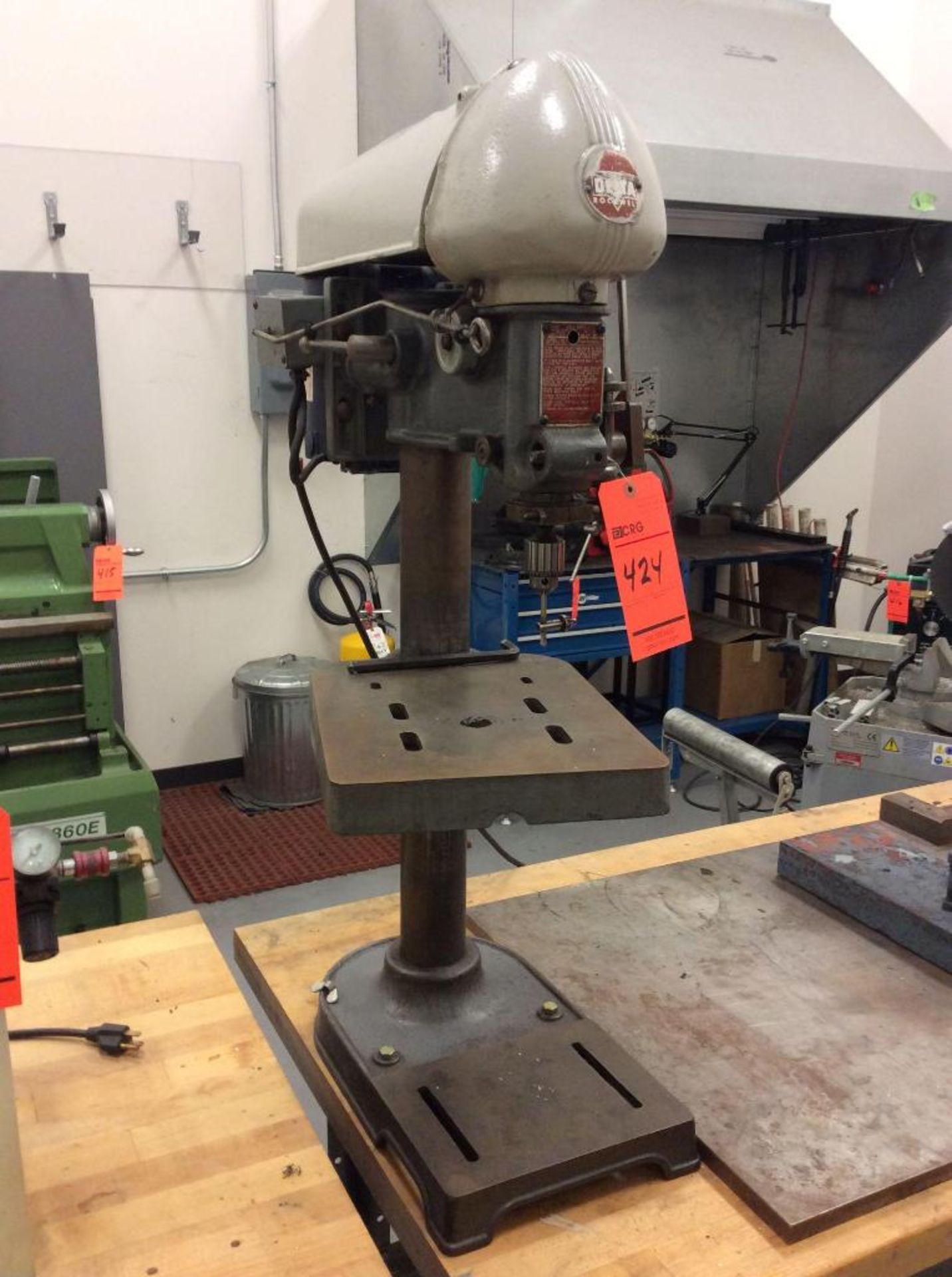 Delta 15" bench top drill press, mn 5073, 1 phase