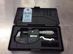 Mitutoyo 0-1" digital micrometer, mn 293-334 with case