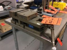 Kurt 6" milling machine vise