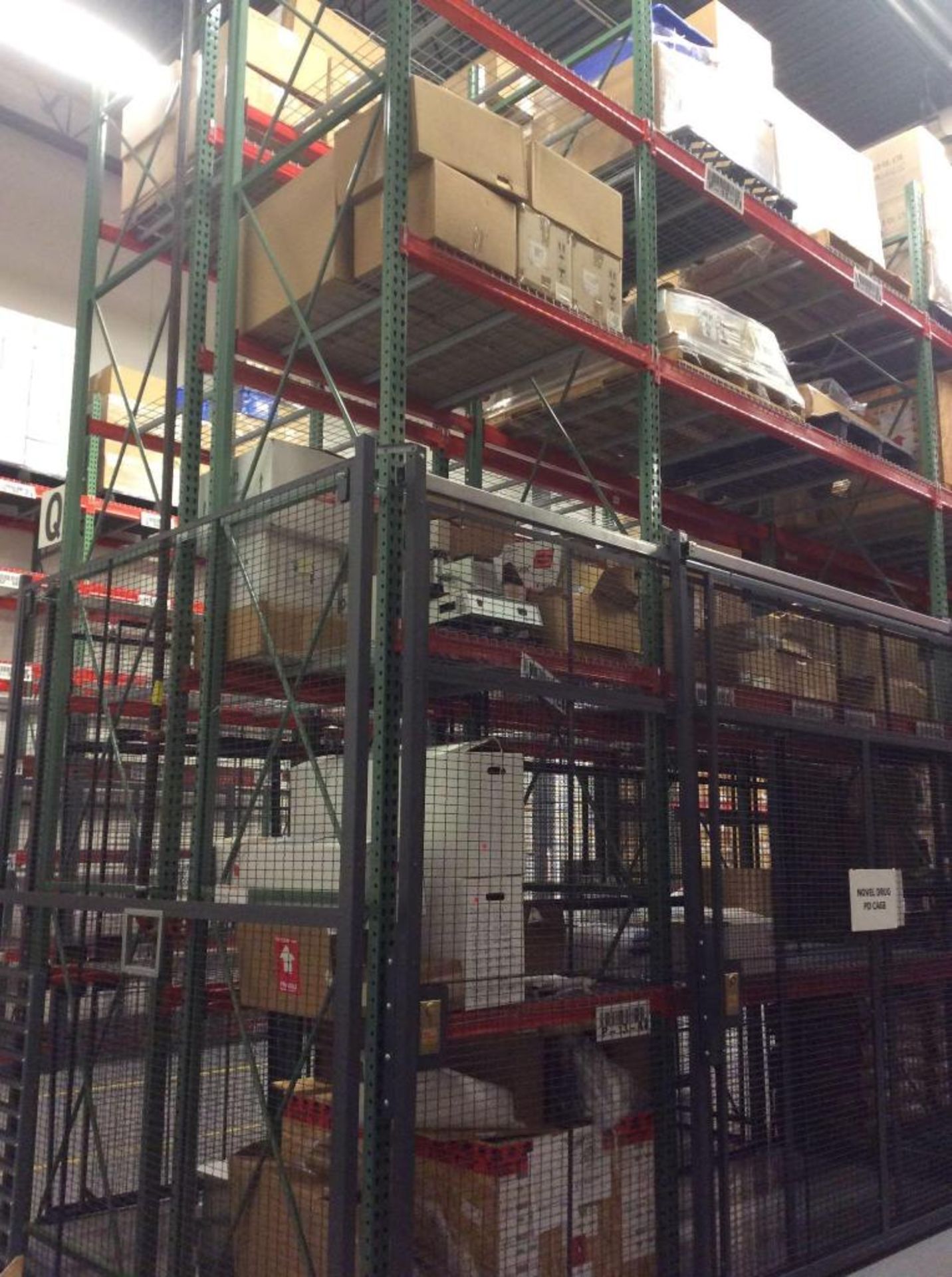 Lot of tear drop style pallet rack consisting of 14 sections including (16) uprights 20' high x 3" x - Image 3 of 4