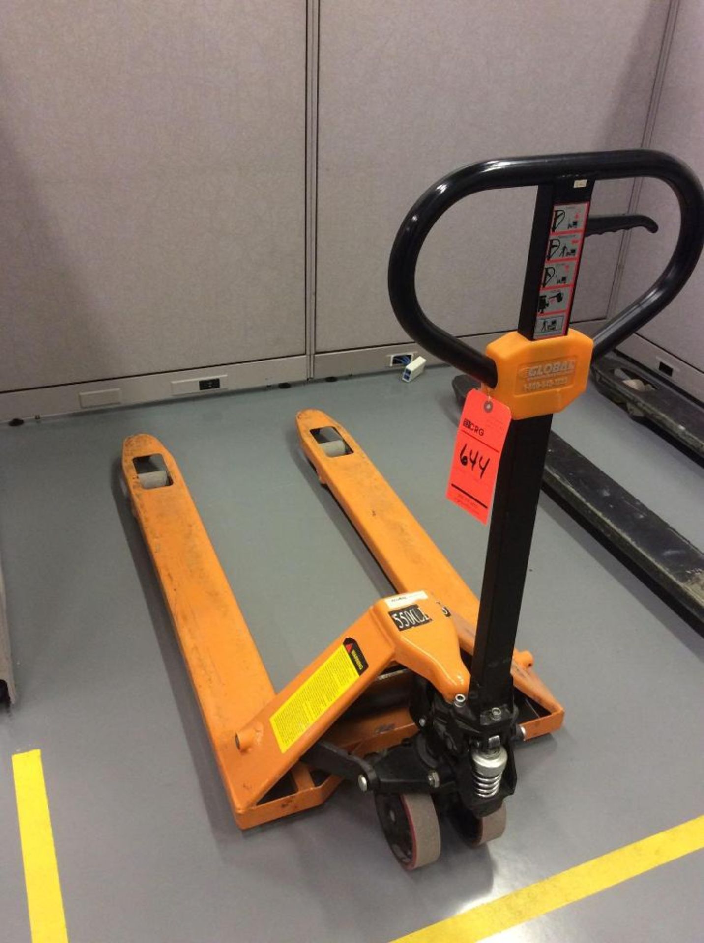 Global 5500 lb cap pallet jack