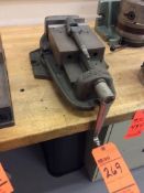 Bridgeport 6" milling machine vise with swivel base