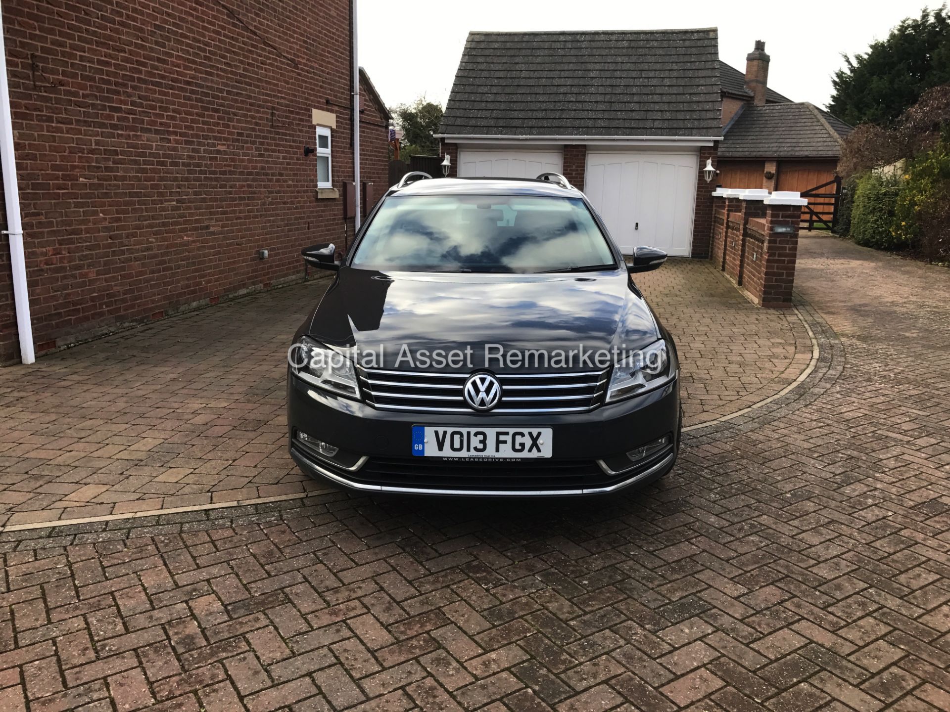 (ON SALE) VOLKSWAGEN PASSAT 1.6TDI "SPORT ESTATE" 13 REG - SAT NAV- CLIMATE -ELEC PACK -FSH -1 OWNER - Image 2 of 20