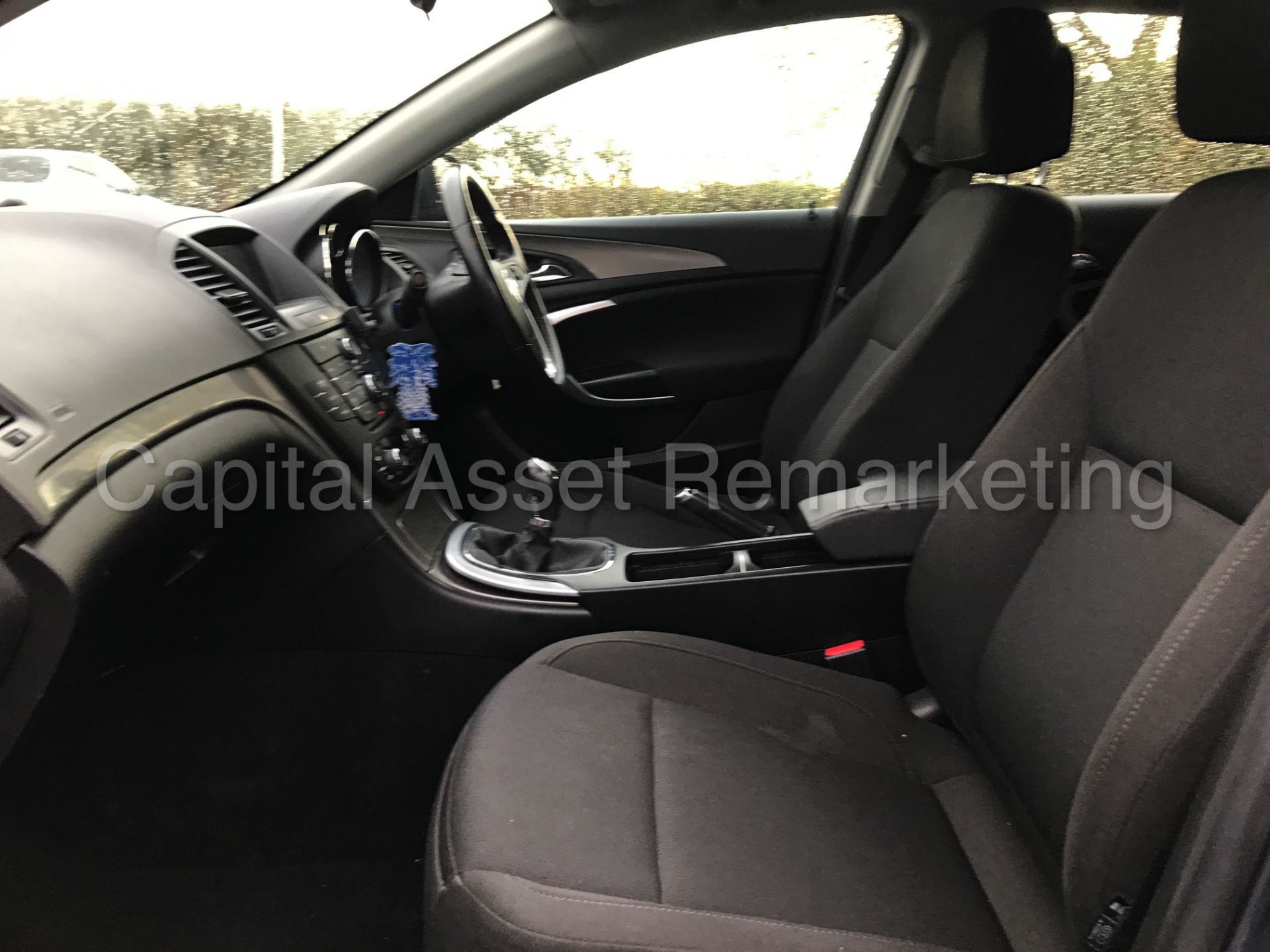 (On Sale) VAUXHALL INSIGNIA 'EXCLUSIVE NAV' ESTATE (2009) '2.0 CDTI - 6 SPEED - SAT NAV' (NO VAT) - Image 16 of 25