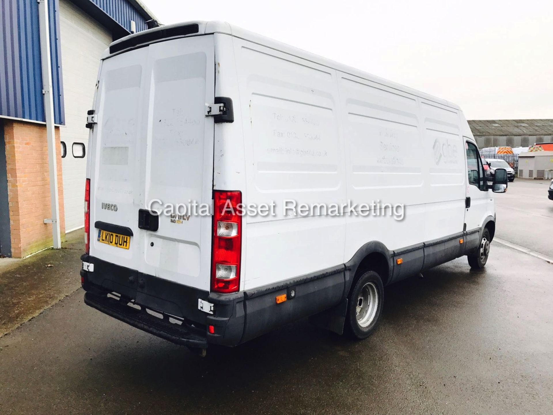 IVECO DAILY 3.0 TD (150 BHP) LONG WHEEL BASE - TWIN REAR WHEELER - (10 REG) LOW MILES - LOOK!!! - Image 4 of 15