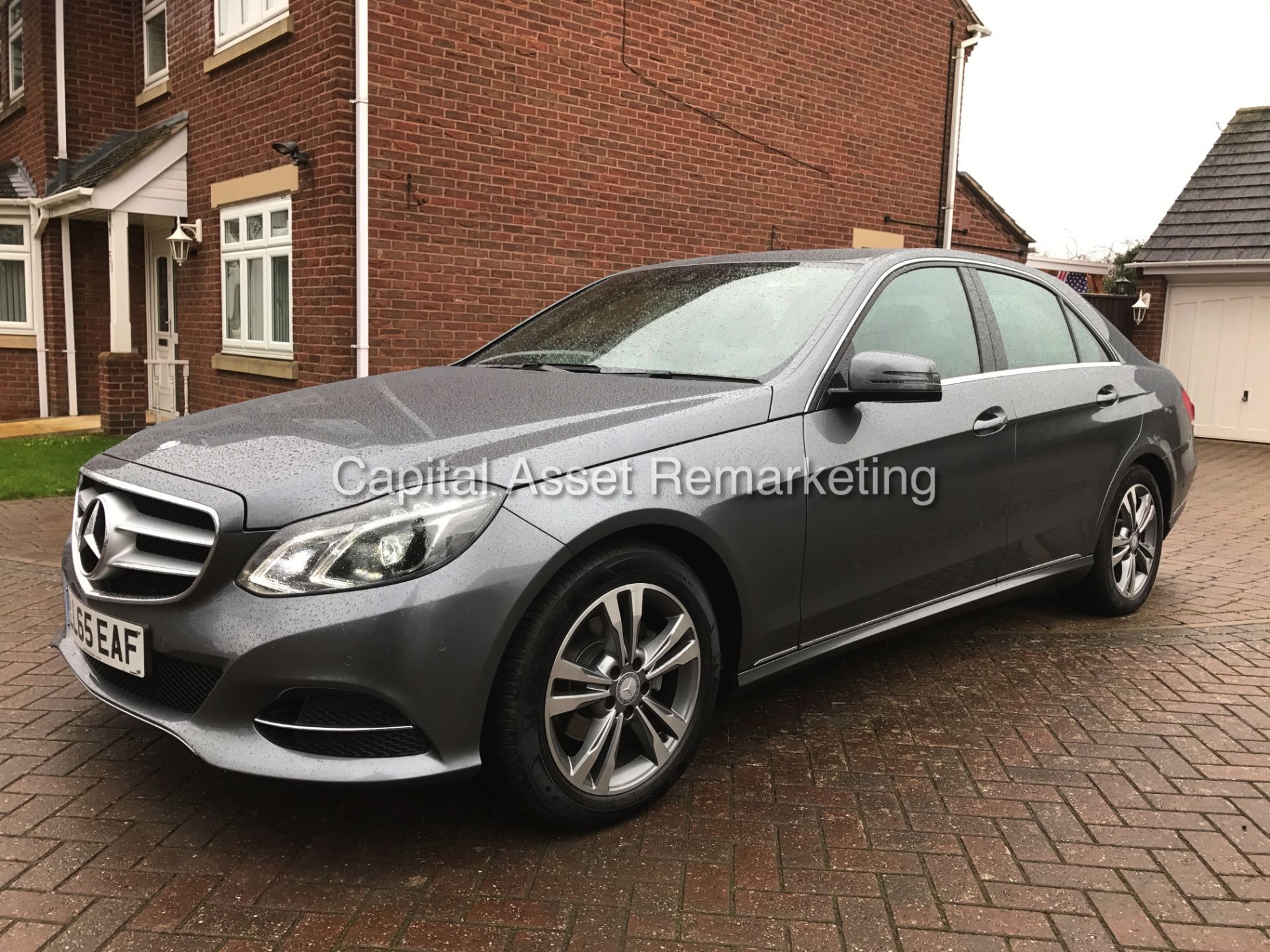 ON SALE MERCEDES E220 "bluetec" AUTO - (2016) MODEL - 1 OWNER - LEATHER - SAT NAV - MASSIVE SPEC -