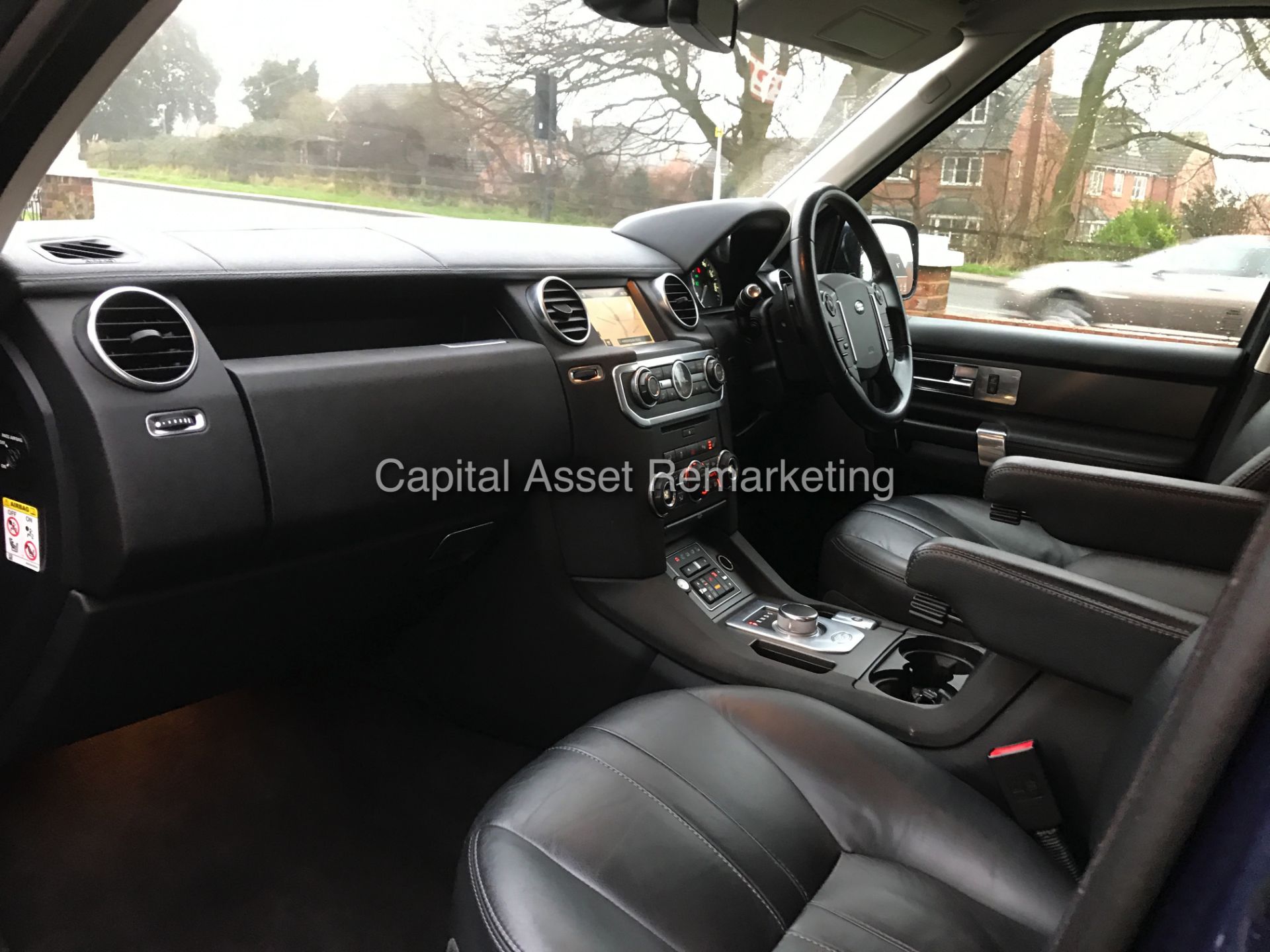 LANDROVER DISCOVERY 3.0 "SDV6 - XS" AUTO (2013 MODEL) 1 OWNER - LOW MILES / FSH - NAV - LEATHER - Image 13 of 21