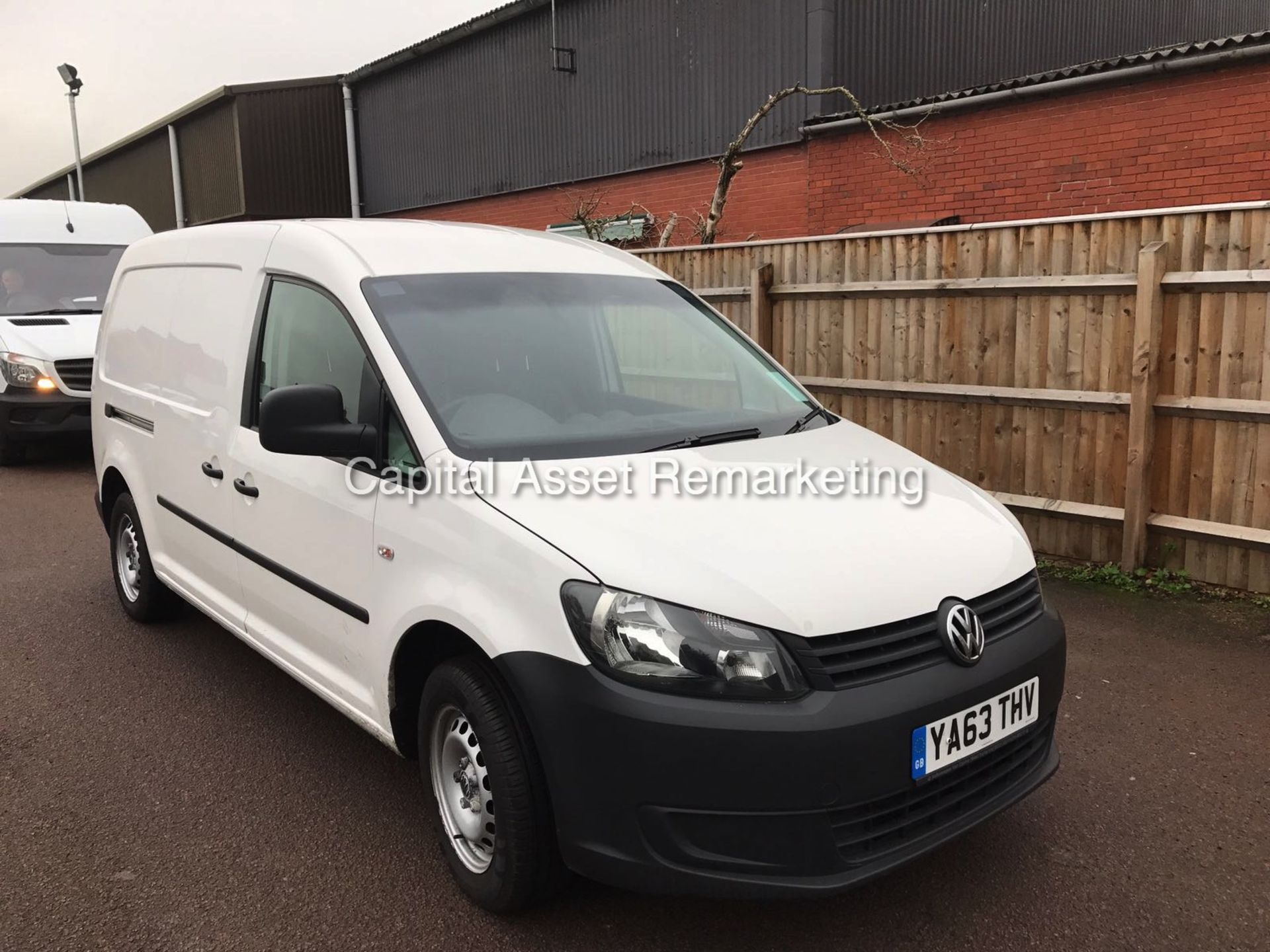 VOLKSWAGEN CADDY 1.6TDI "MAXI LWB" 1 OWNER - FSH (2014 YEAR) TWIN SIDE LOADING DOOR - ELEC PACK - Bild 2 aus 11