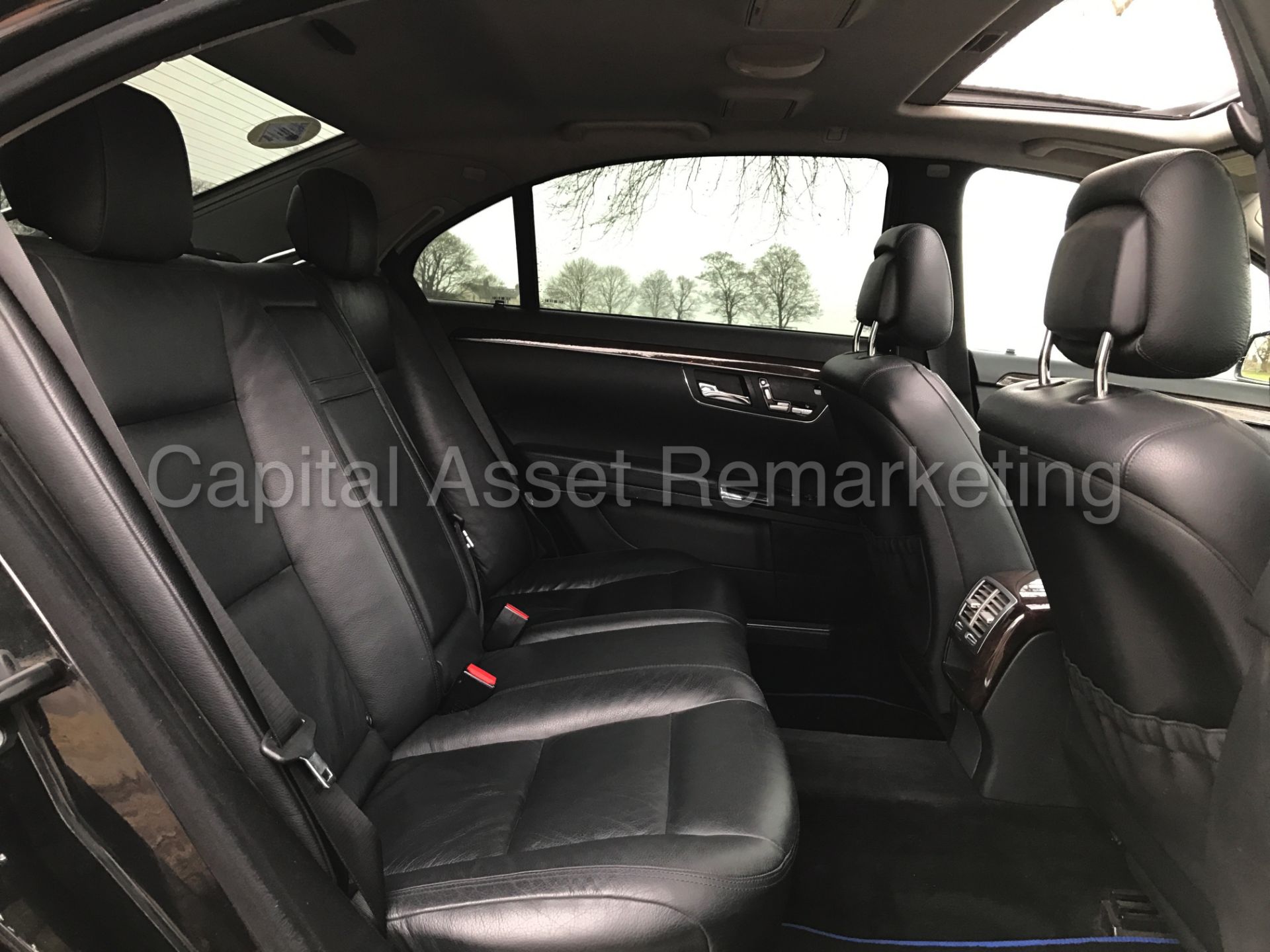 MERCEDES-BENZ S350L CDI (2011) 'LIMO - AUTO - LEATHER - SAT NAV' *TOP SPEC* (NO VAT) - Image 23 of 37