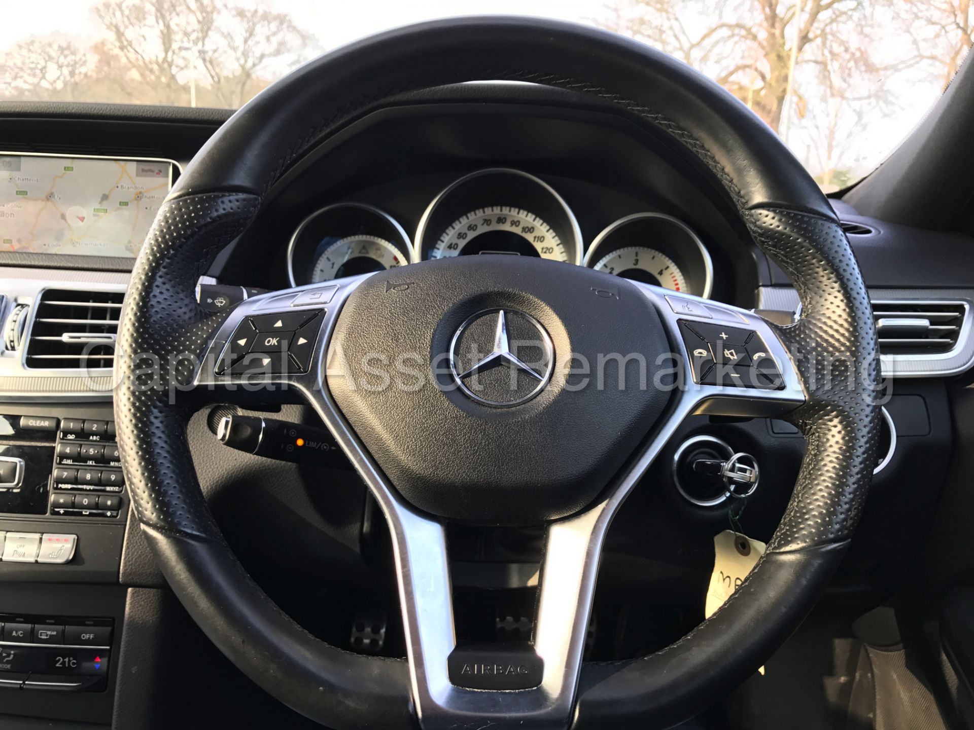 MERCEDES-BENZ E250 CDI 'AMG SPORT' (2015 MODEL) 'SALOON - 7-G AUTO TIP-TRONIC - SAT NAV - LEATHER' - Bild 27 aus 28