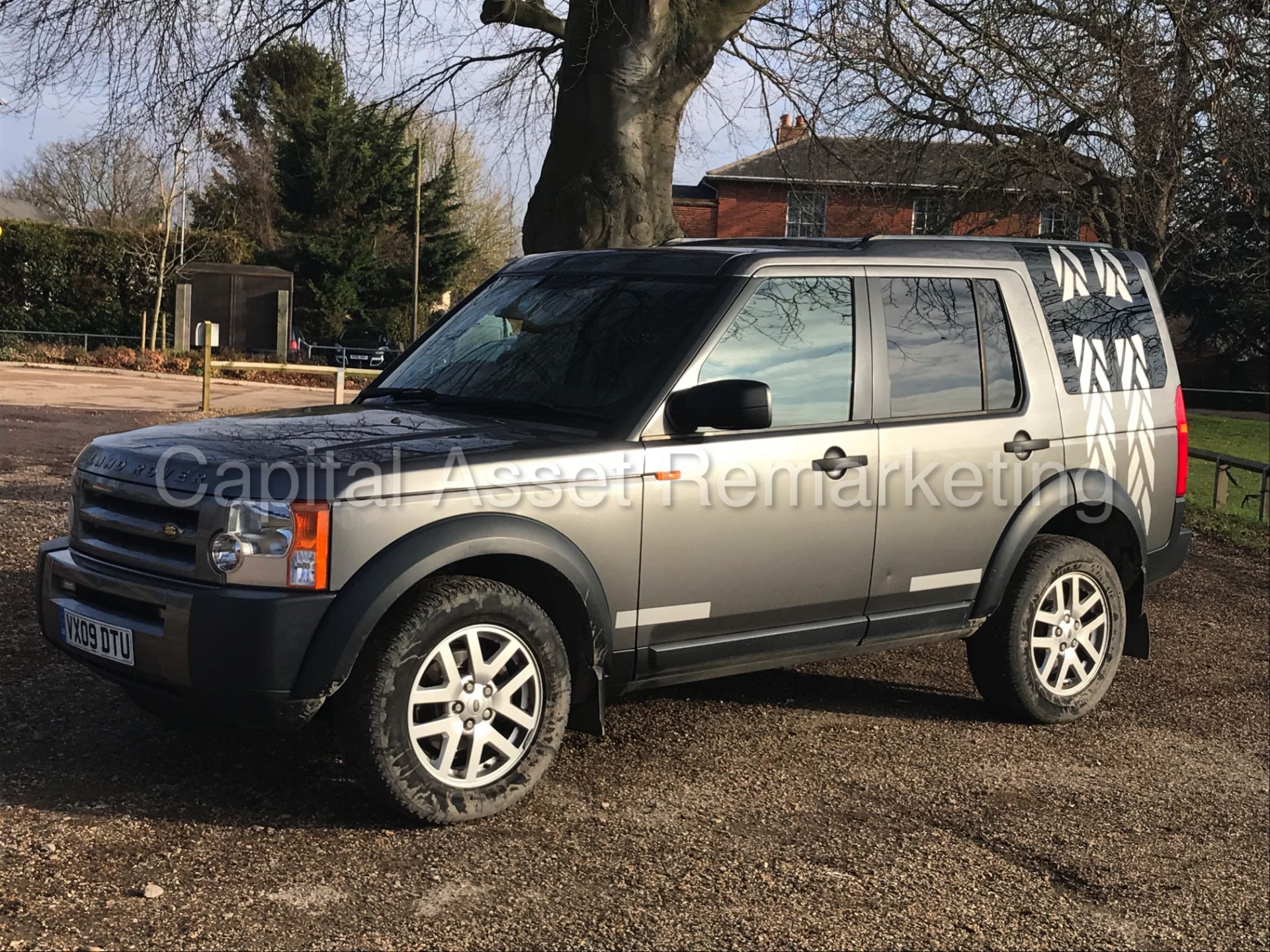 (On Sale) LAND ROVER DISCOVERY 3 'COMMERCIAL' (2009 - 09 REG) '2.7 TDV6 - AUTO TIP TRONIC' *RARE* - Image 2 of 26