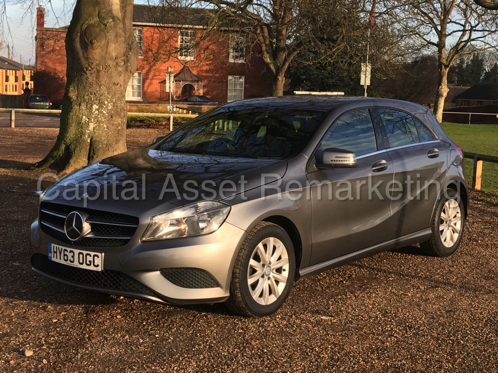 MERCEDES-BENZ A180 CDI 'SPECIAL EQUIPMENT' (2014 MODEL) 'STOP / START' *65 MPG+* (1 OWNER FROM NEW) - Bild 4 aus 25