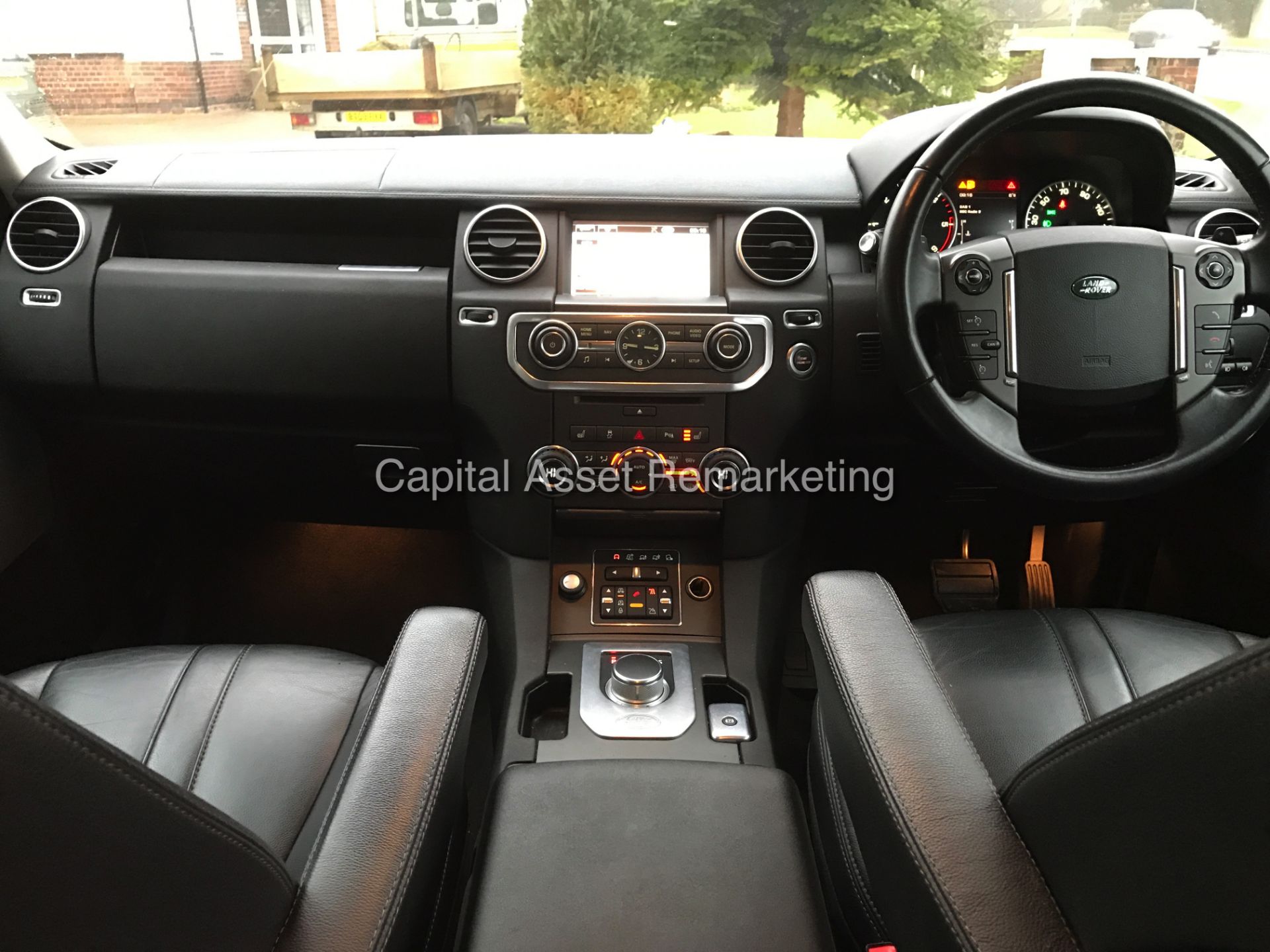 LANDROVER DISCOVERY 3.0 "SDV6 - XS" AUTO (2013 MODEL) 1 OWNER - LOW MILES / FSH - NAV - LEATHER - Image 11 of 21