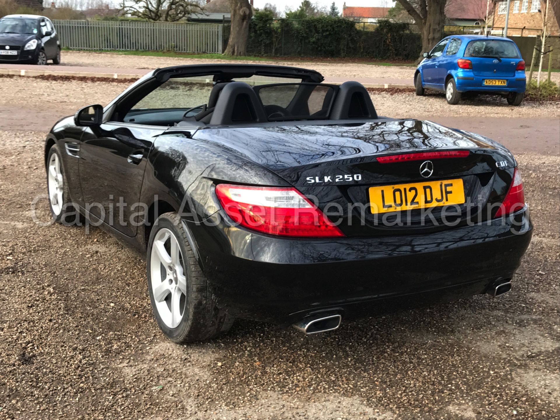 MERCEDES-BENZ SLK 250 CDI *SPECIAL EQUIPMENT* 'ROADSTER' (2012) 'AUTO (7-G) TIP-TRONIC - SAT NAV' - Bild 7 aus 29