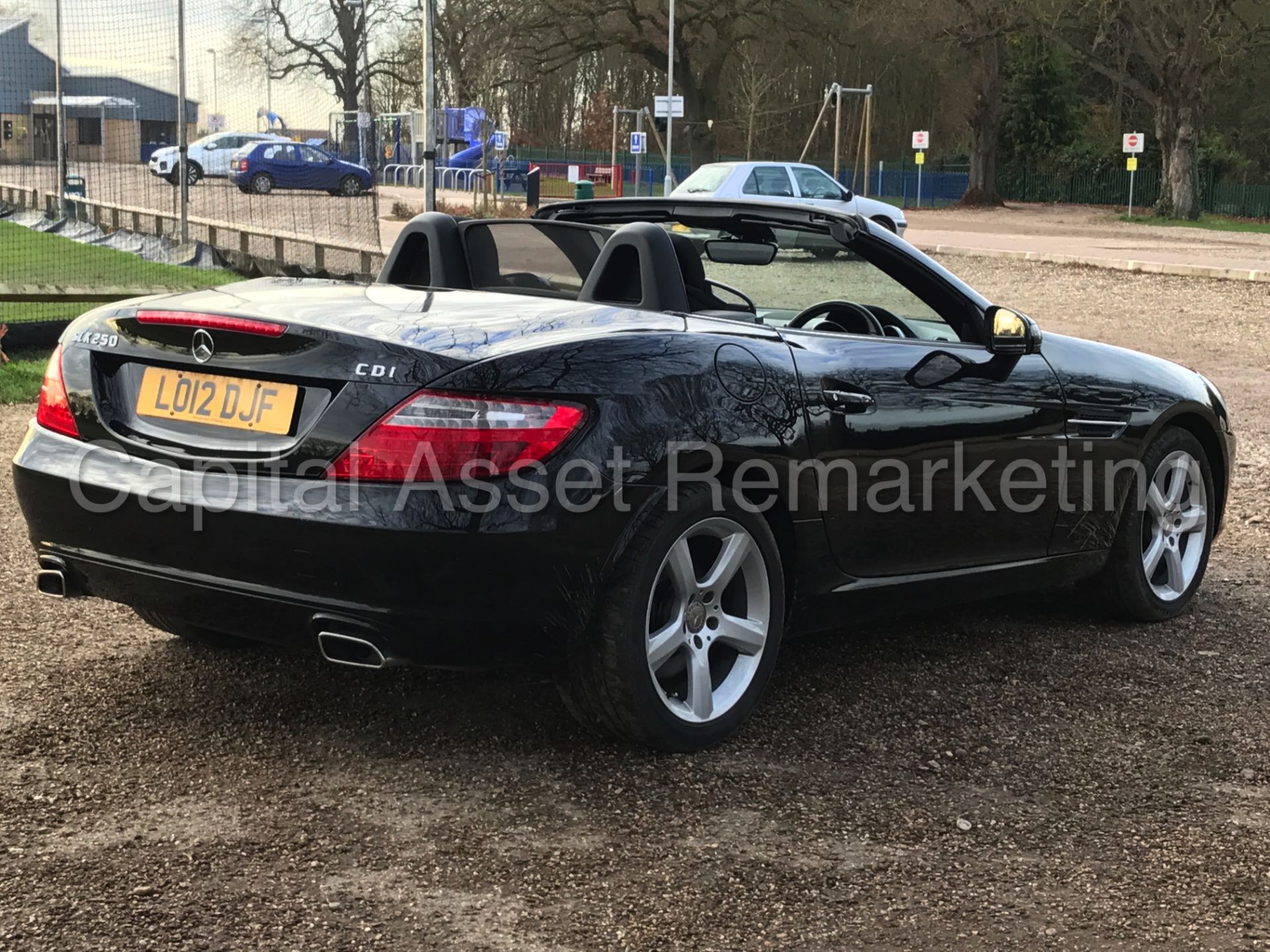 MERCEDES-BENZ SLK 250 CDI *SPECIAL EQUIPMENT* 'ROADSTER' (2012) 'AUTO (7-G) TIP-TRONIC - SAT NAV' - Bild 10 aus 29